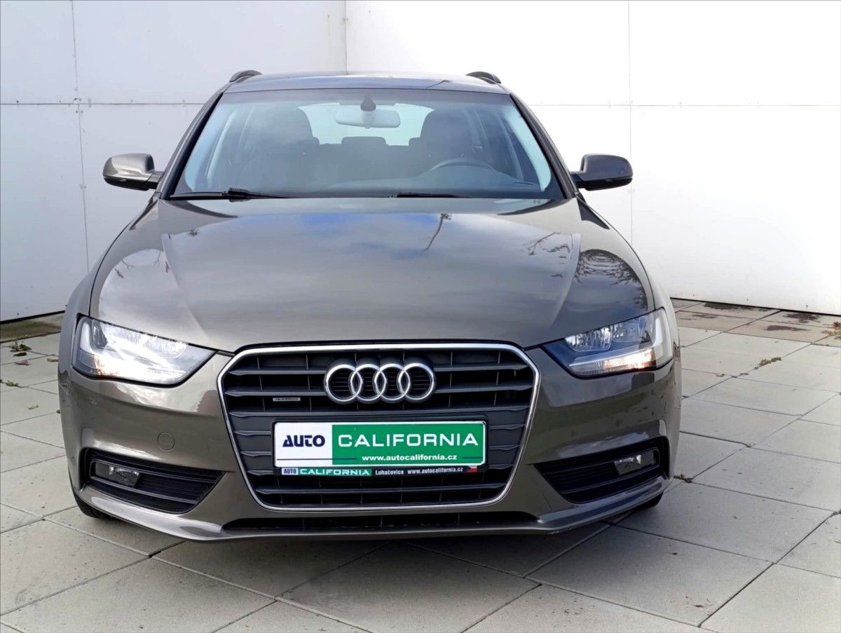 Audi A4, 1,8 TFSi Quattro Navi Tempomat - fotka 3