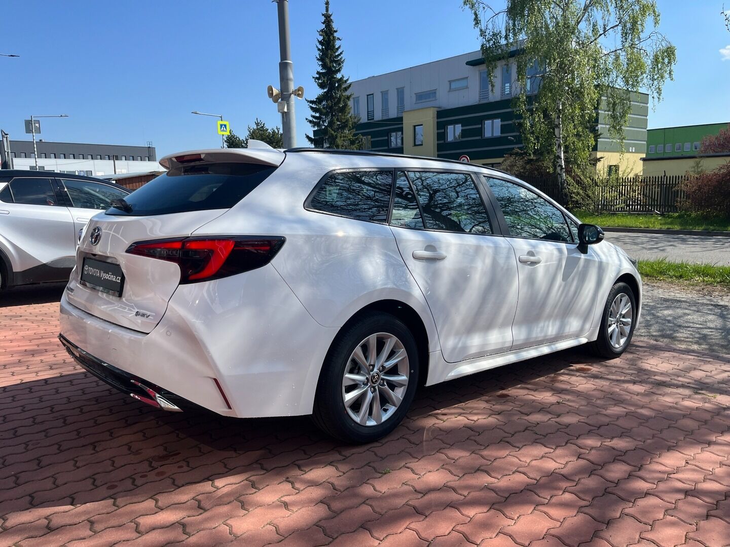 Toyota Corolla, 1.8L hybridCVTComfort Business - fotka 5