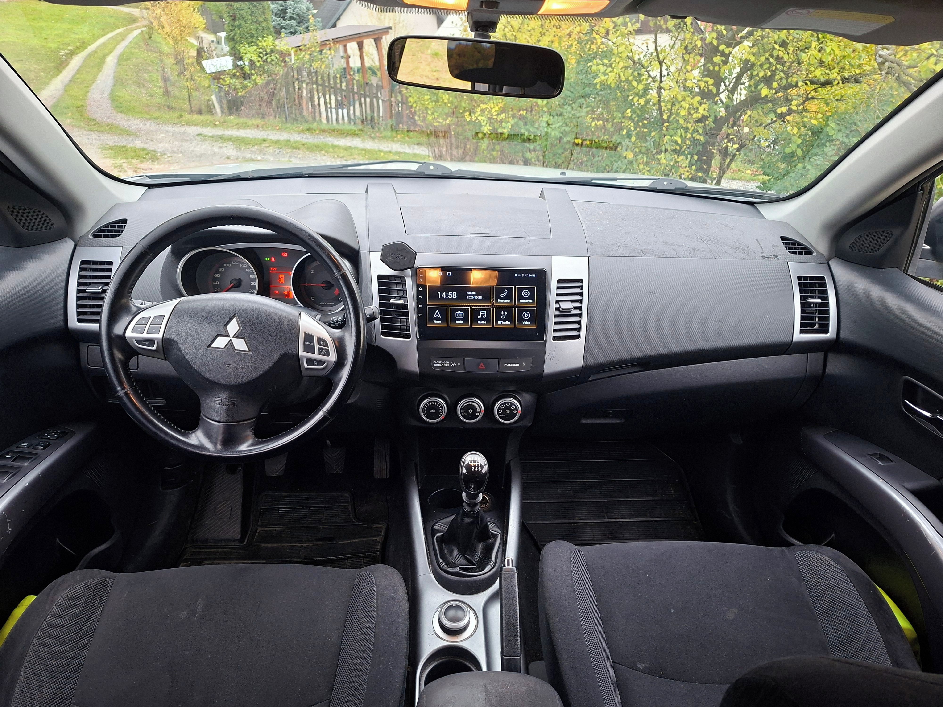 Mitsubishi Outlander, 4X4 - fotka 5