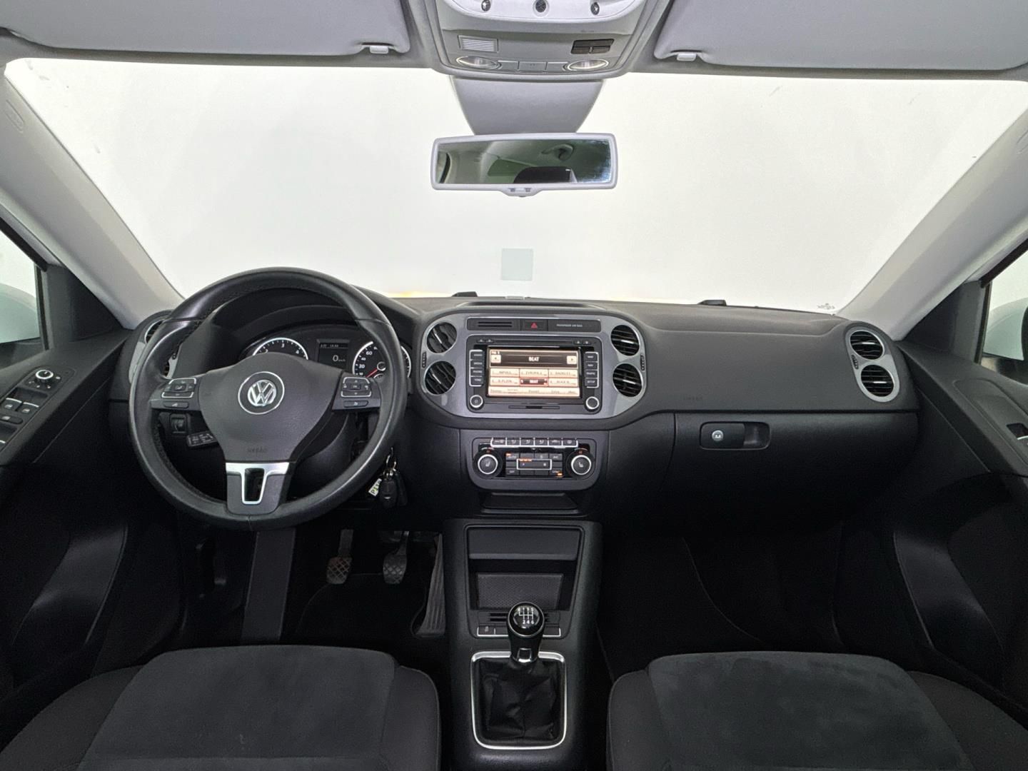 Volkswagen Tiguan, 2.0 TDI / 103 kW Sport&Style 4 - fotka 5