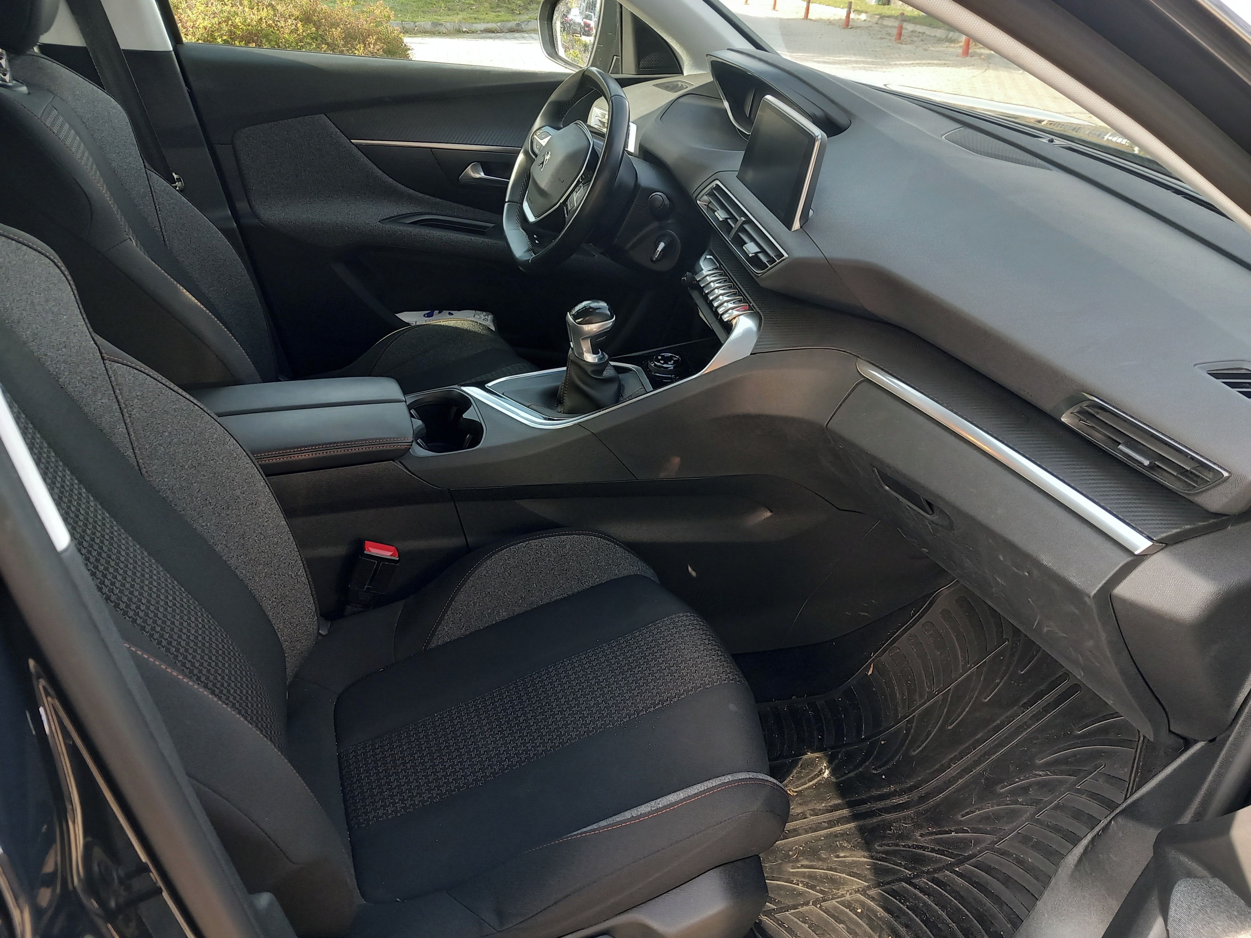 Peugeot 3008, 1.5 BlueHDi 130 MAN 6 - ČR - fotka 6
