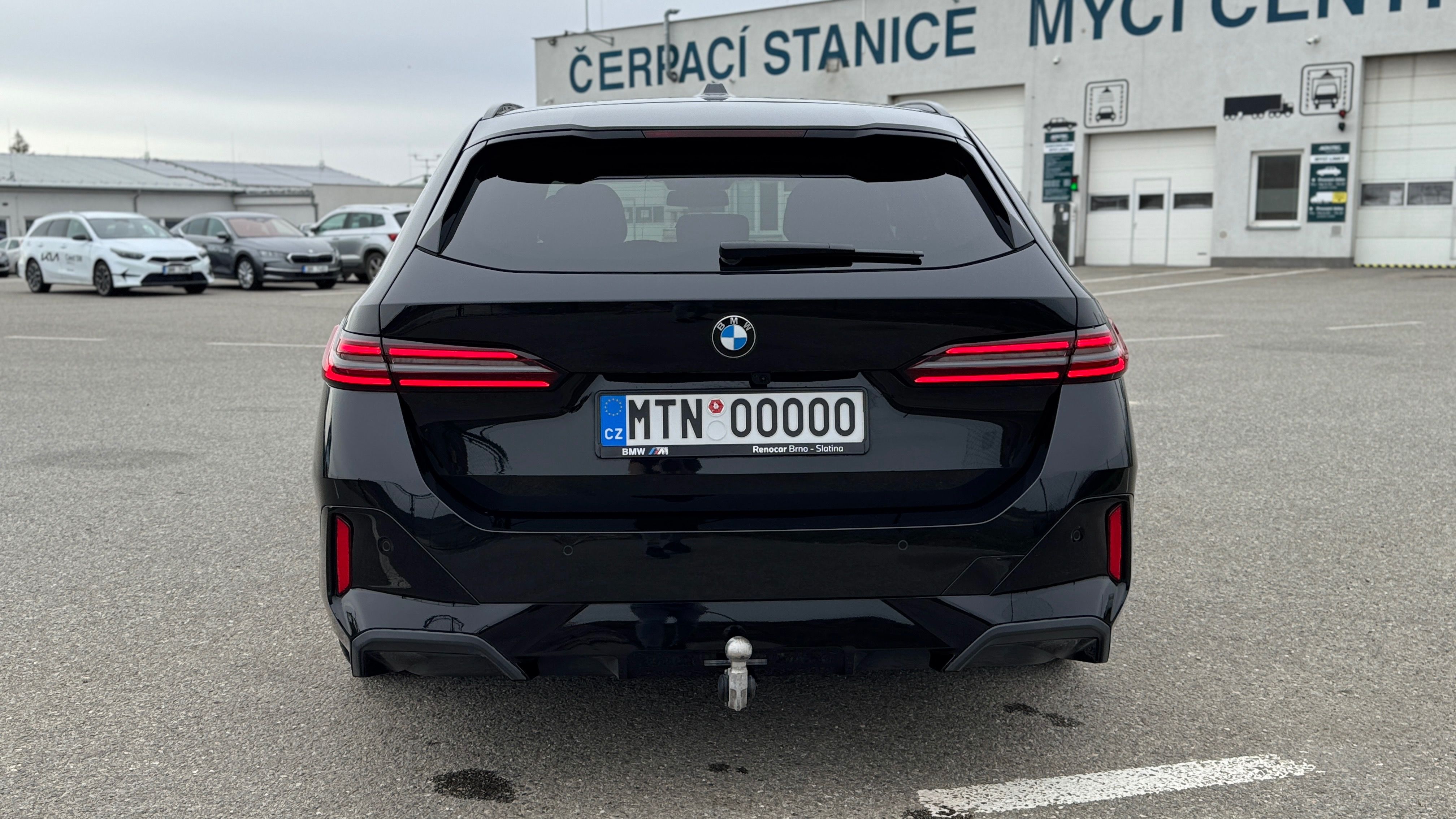 BMW Řada 5, 20dx,INDIVIDUAL,EXTRA VÝBAV - fotka 4