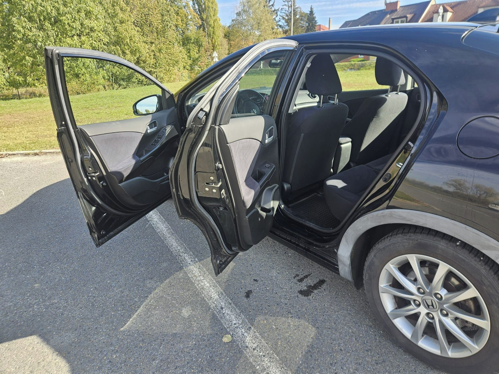 Honda Civic, 2. Majitel, sada pneu - fotka 6