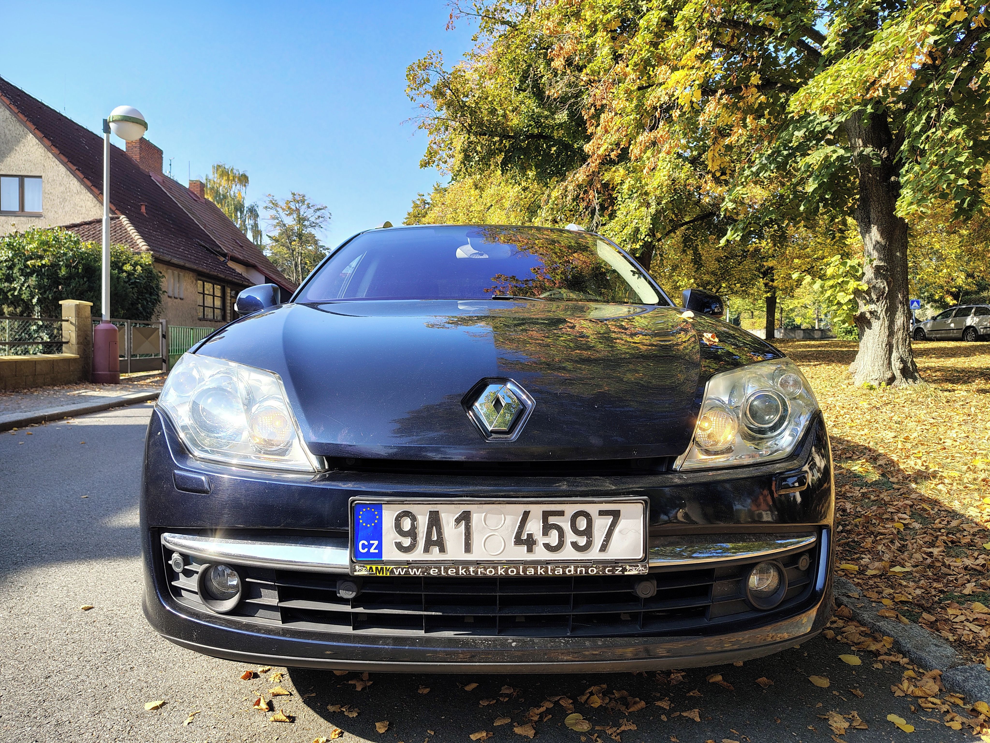 Renault Laguna, III Grandtour 2.0 dCi - fotka 3