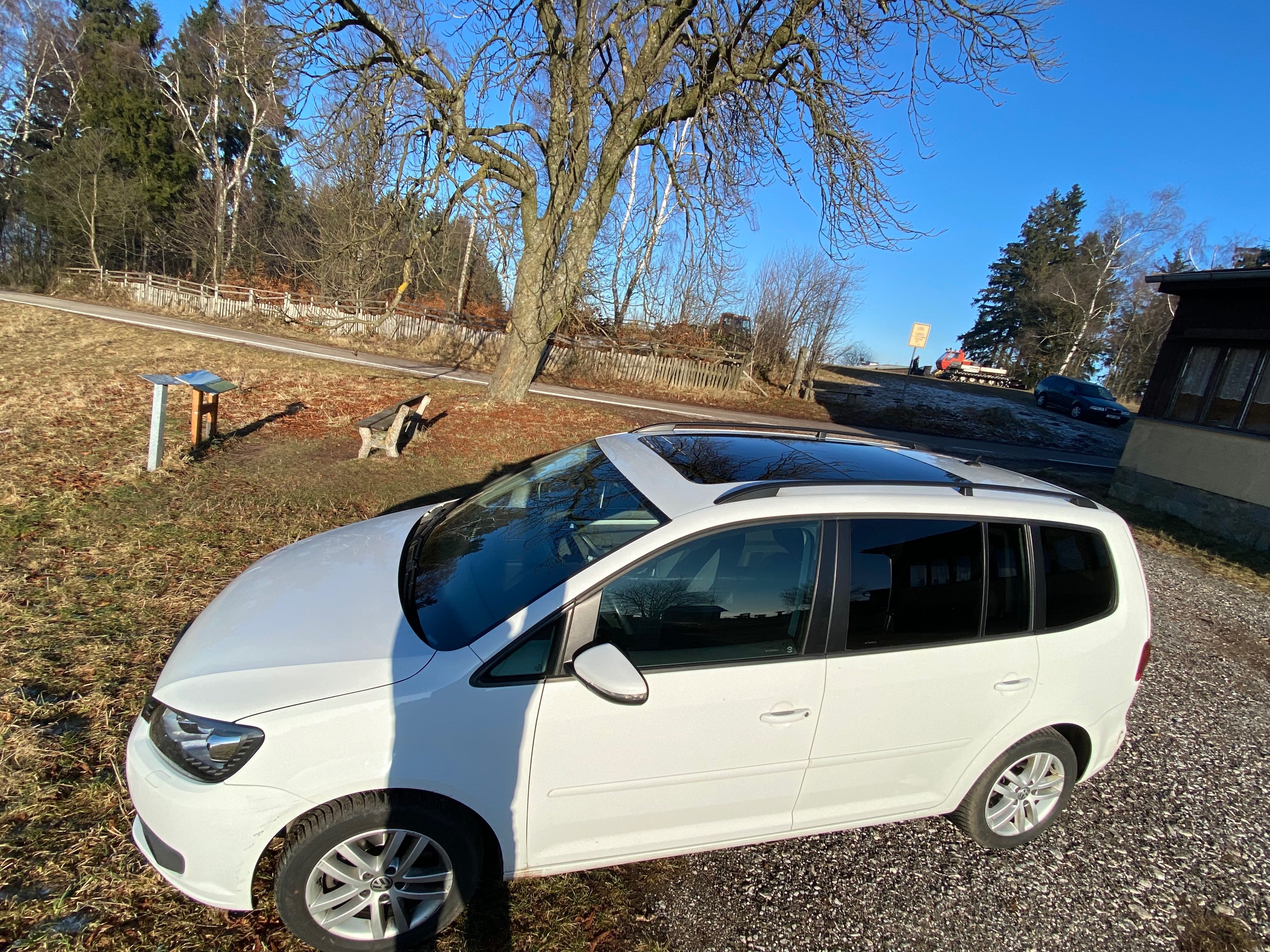 Volkswagen Touran, VW Touran 2.0TDI, 103KW, DSG, - fotka 2