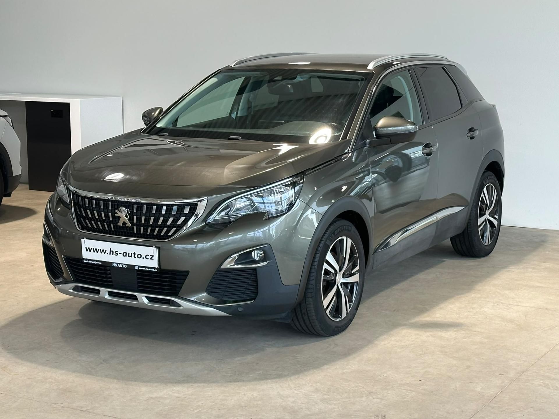 Peugeot 3008, 1.5BlueHDi,Allure,ČR,1.maj. - fotka 3