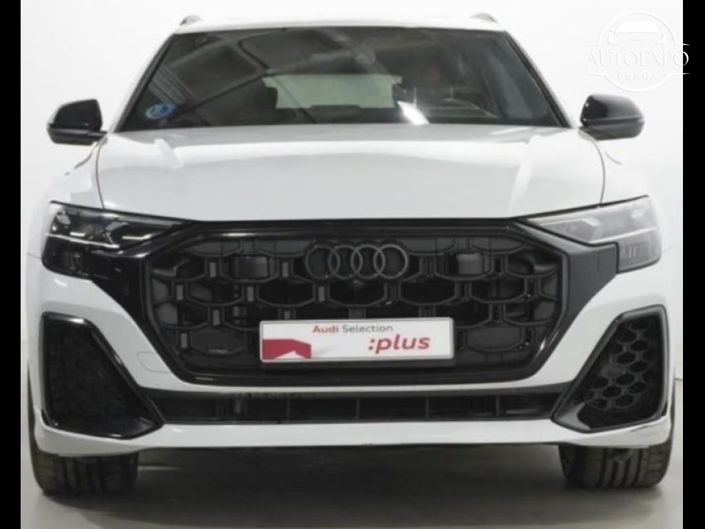 Audi Q8, 55 TFSiE S-Line BlackEdition * - fotka 2