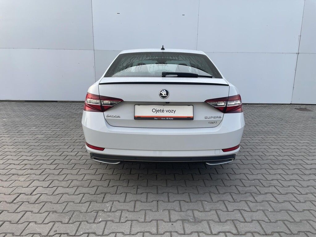 Škoda Superb, DSG 4x4 2,0TDi 140kW Sportline - fotka 5