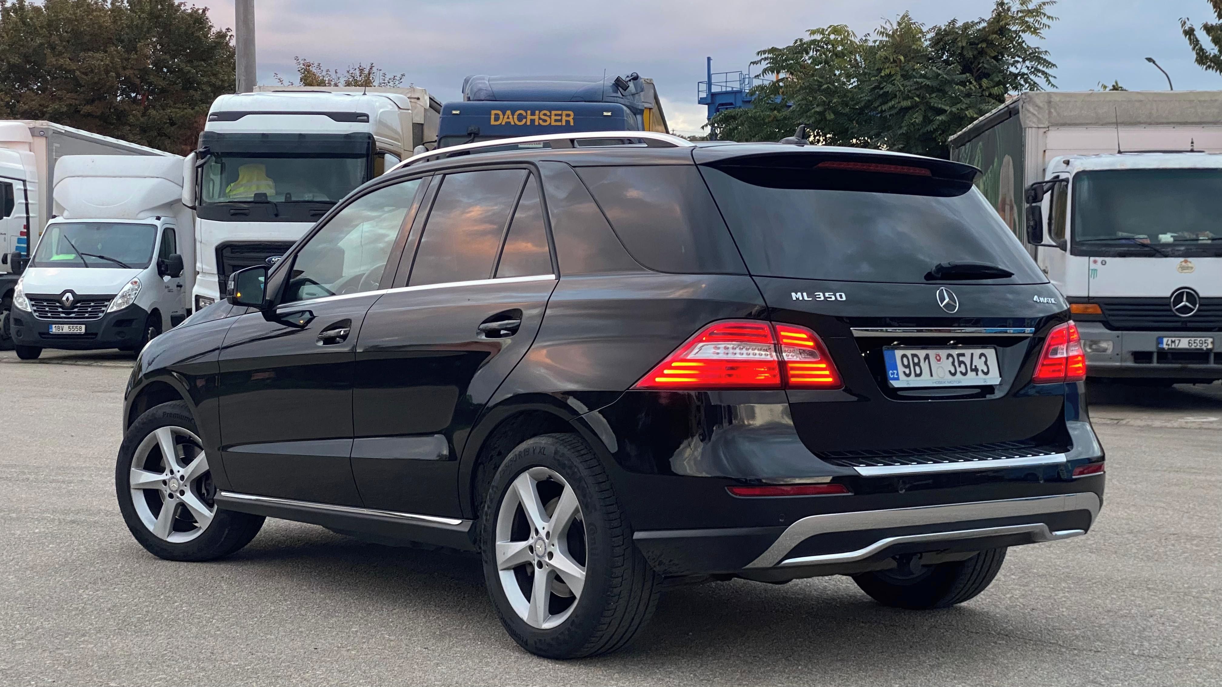Mercedes-Benz ML, 350 SPOLEHLIVÁ motorizace - fotka 5