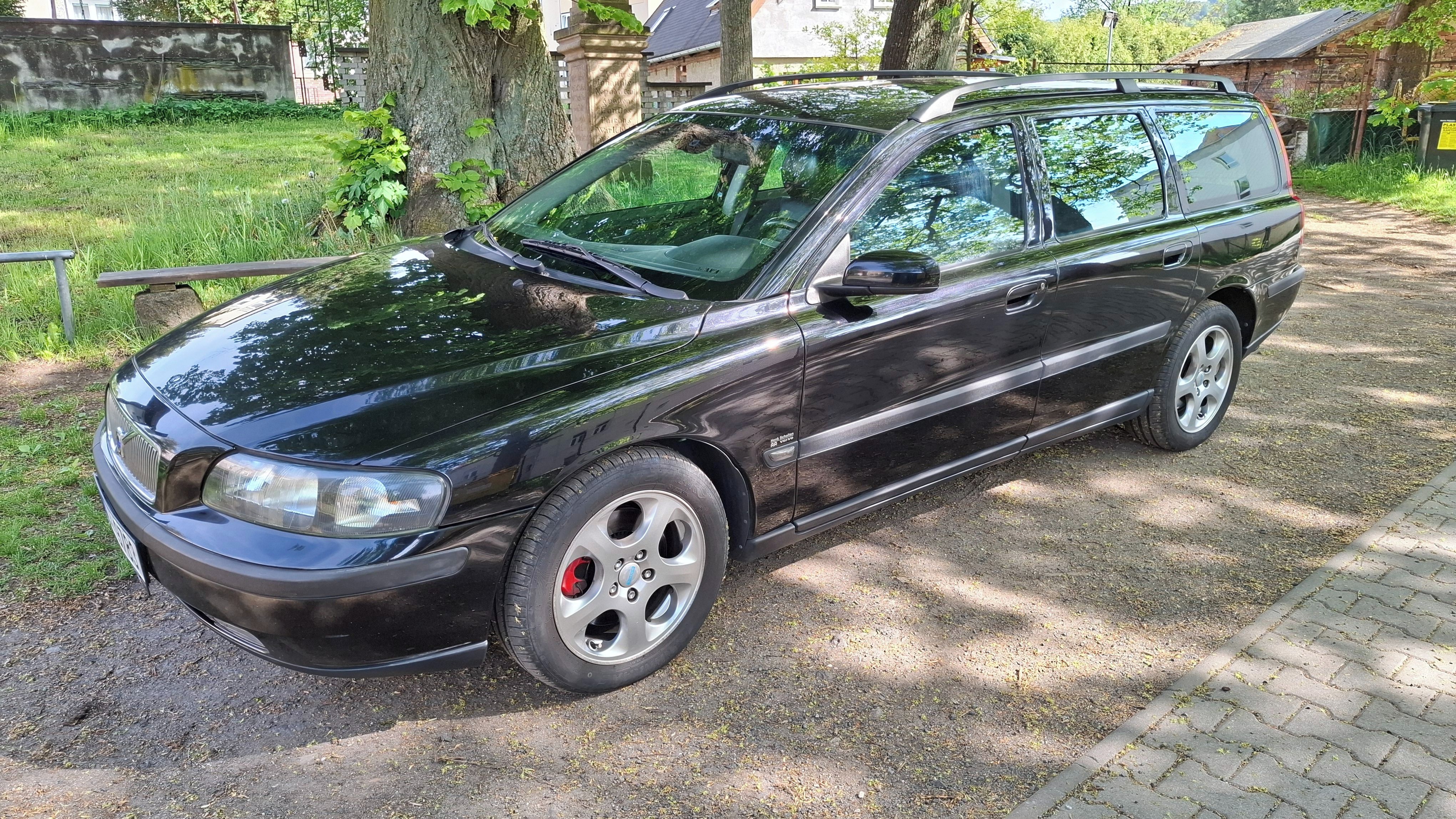 Volvo V70, 2.4d - D5244T2 - fotka 2