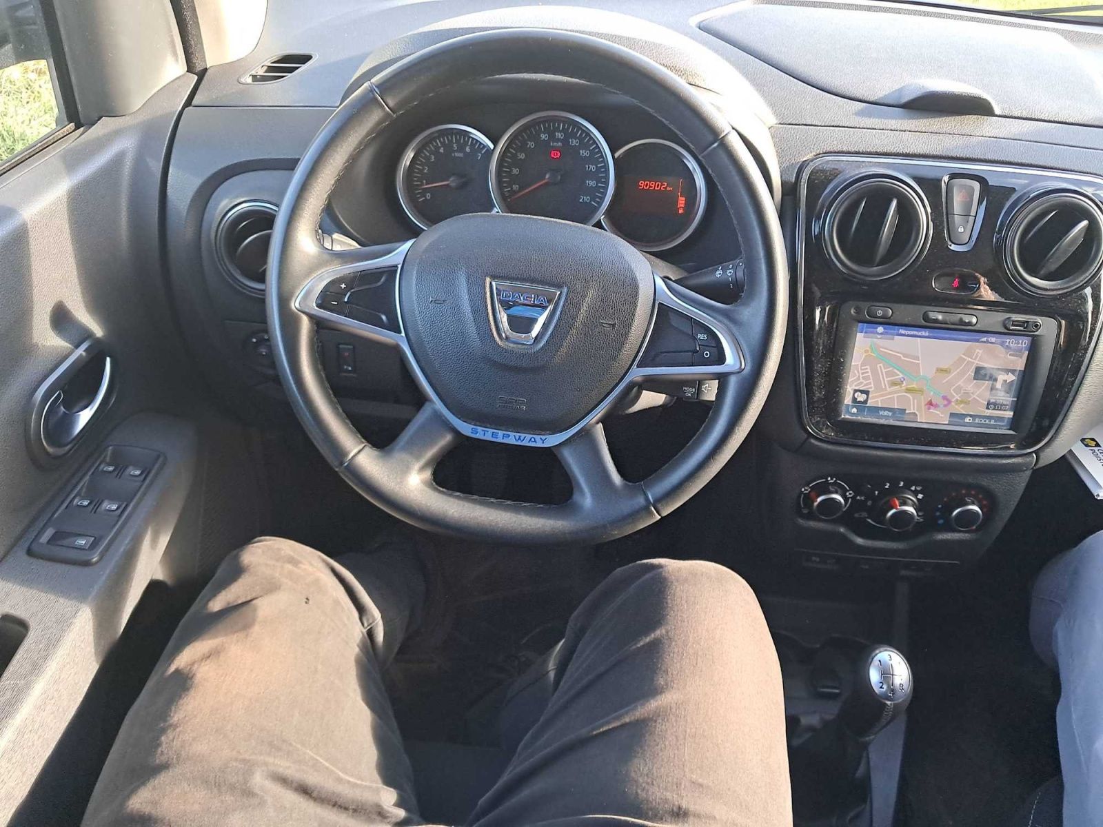 Dacia Lodgy, 1.6 SCe, Stepway, ČR,1.maj - fotka 3