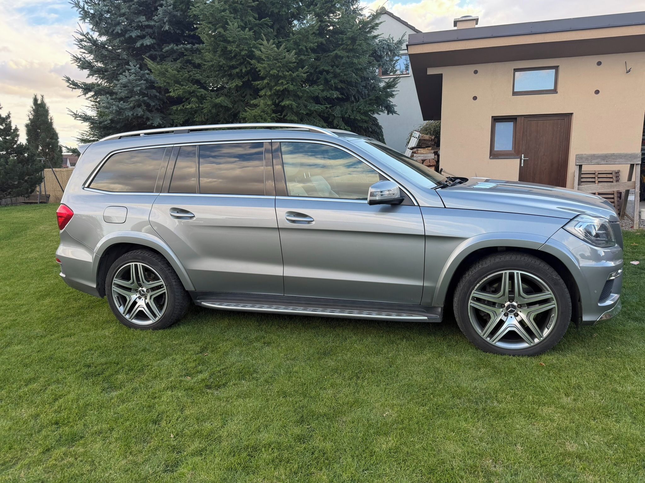 Mercedes-Benz GL, 350 BlueTEC 4MATIC, 2. majitel - fotka 2