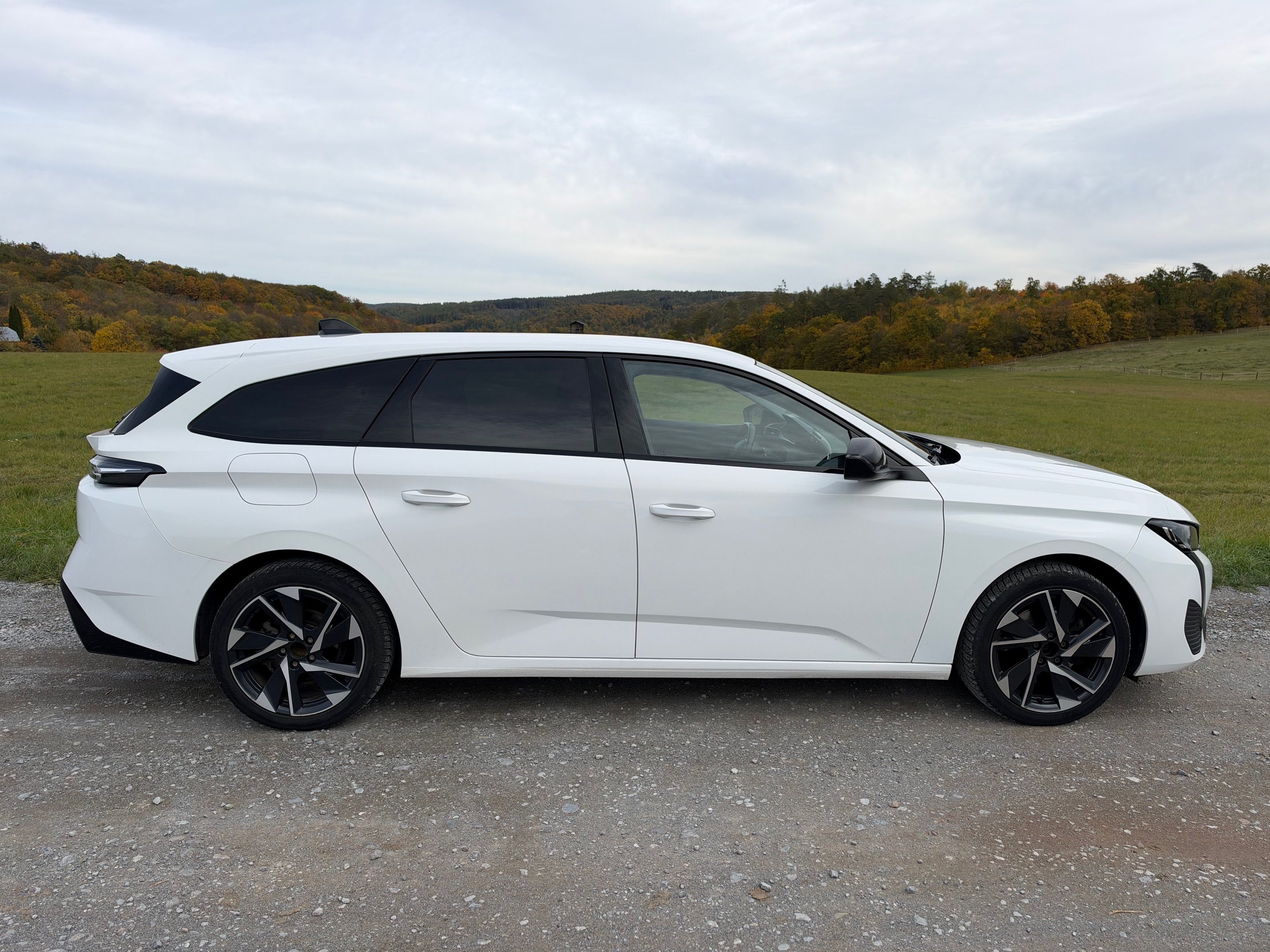 Peugeot 308, 1.5BlueHDI AT/8 ALLURE PACK ČR - fotka 6