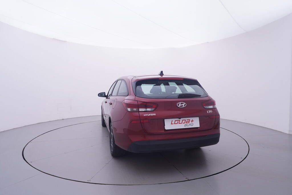 Hyundai i30, Comfort 1.0 GDI 73 kW - fotka 4