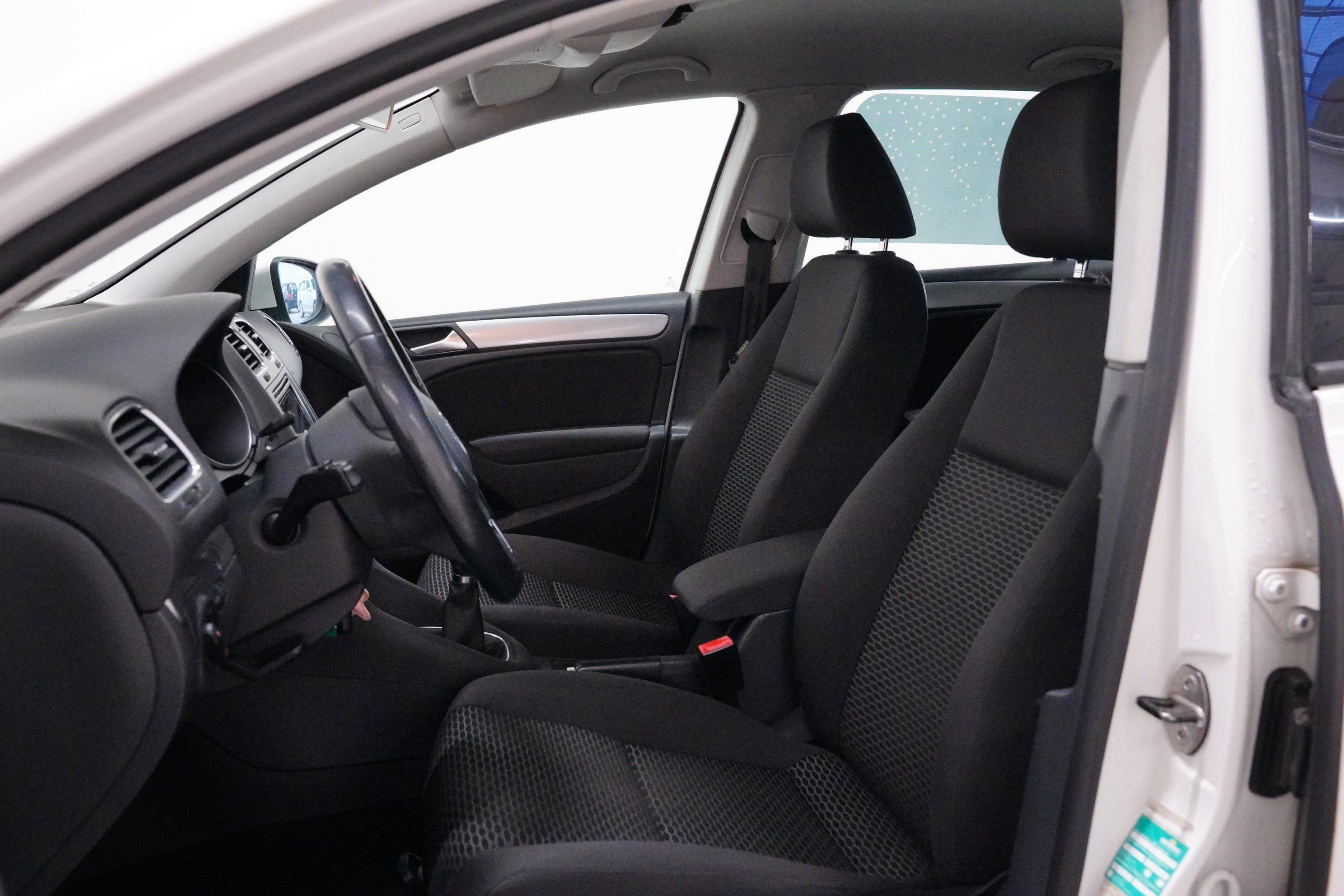 Volkswagen Golf, 1.4 TSI 90 kW Trendline - fotka 6