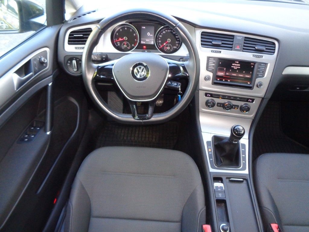 Volkswagen Golf, Comfortline  1.2 TSI  81 kW M6 - fotka 5