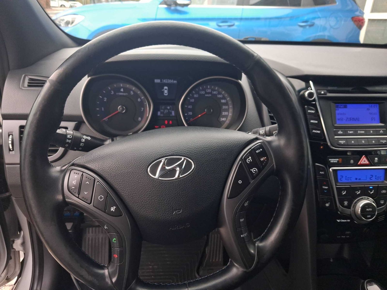 Hyundai i30, 1.6 GDI, Automat, ČR,1.maj - fotka 3