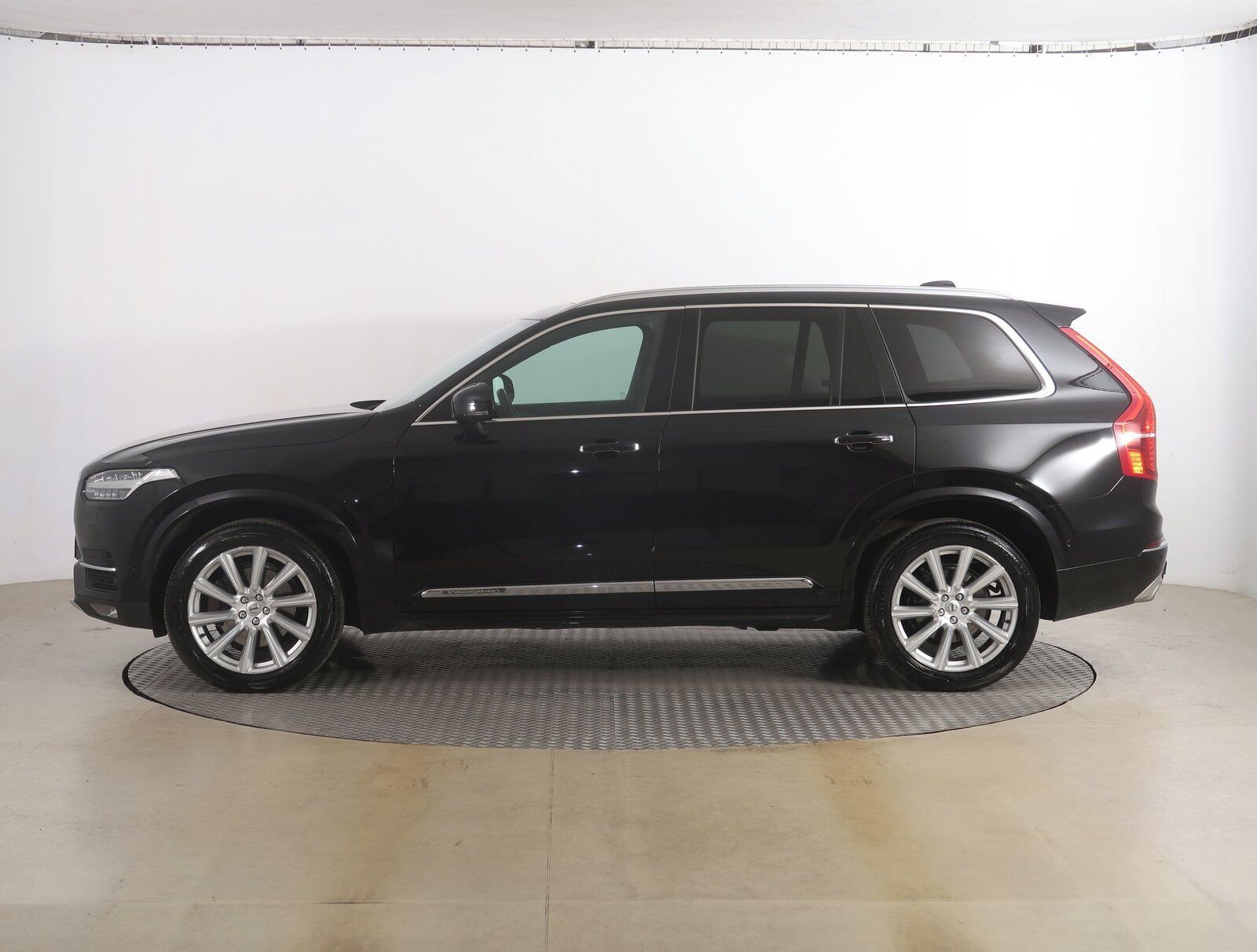 Volvo XC90, D4, Automat, Serv.kniha - fotka 3