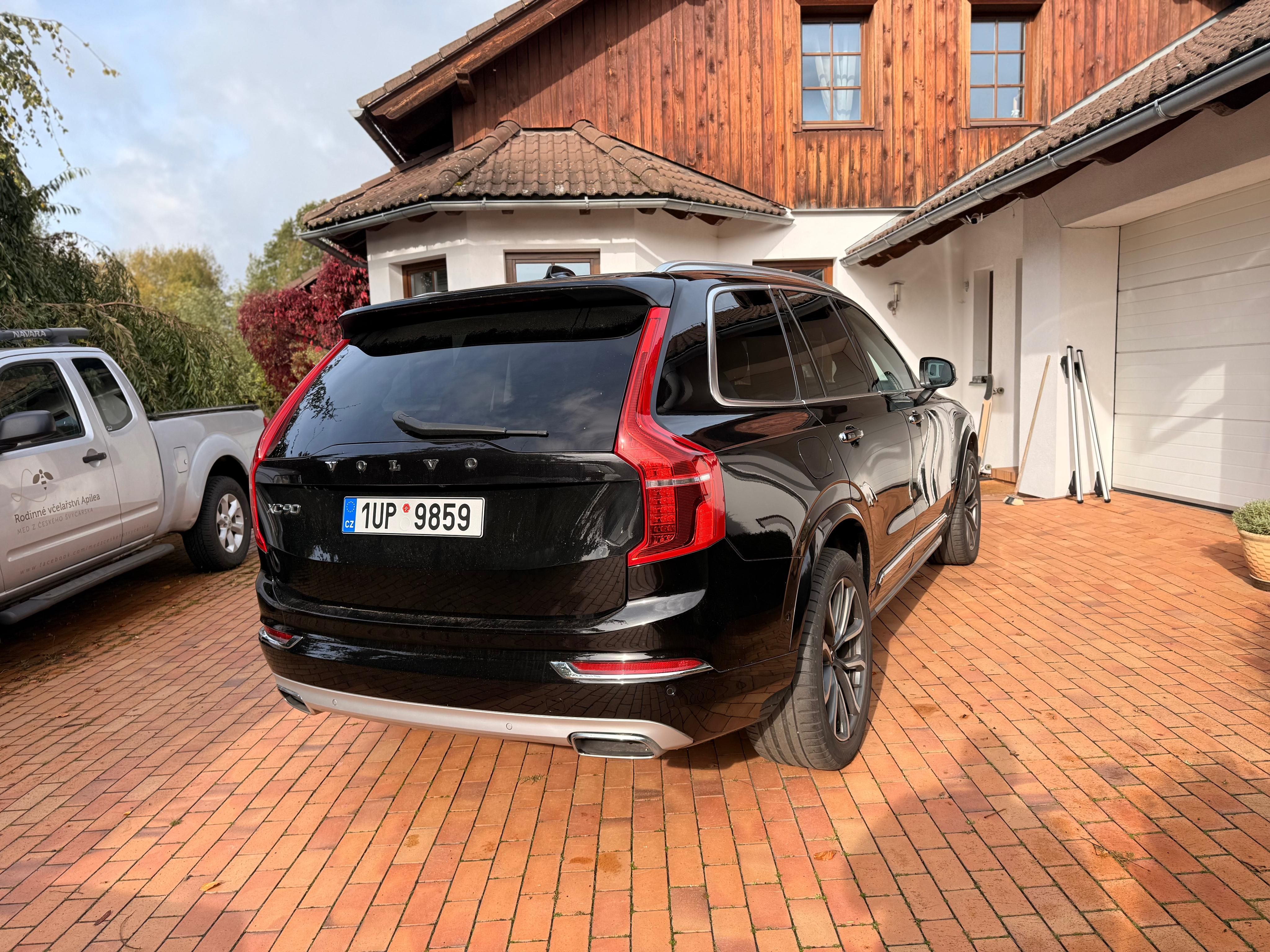 Volvo XC90 - fotka 3