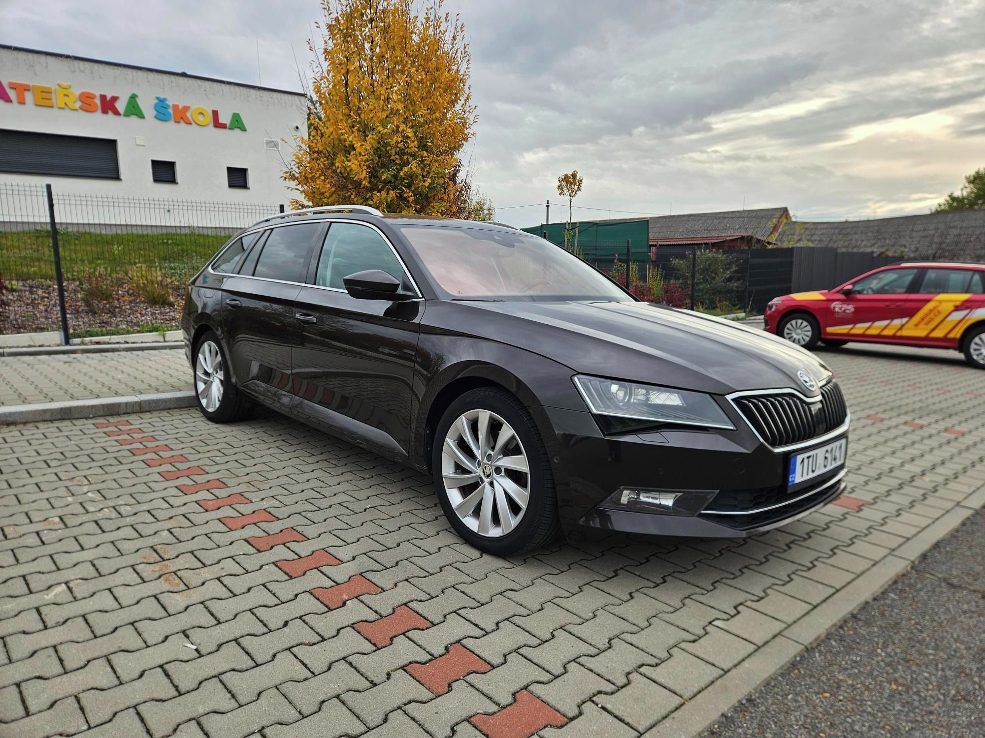 Škoda Superb, 2.0 TDI 140 kW, 4x4, automat - fotka 4