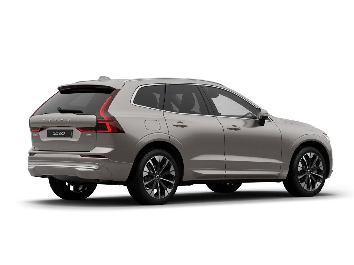 Volvo XC60, 2.0B5 184kW 4x4  PLUS BRIGHT - fotka 2