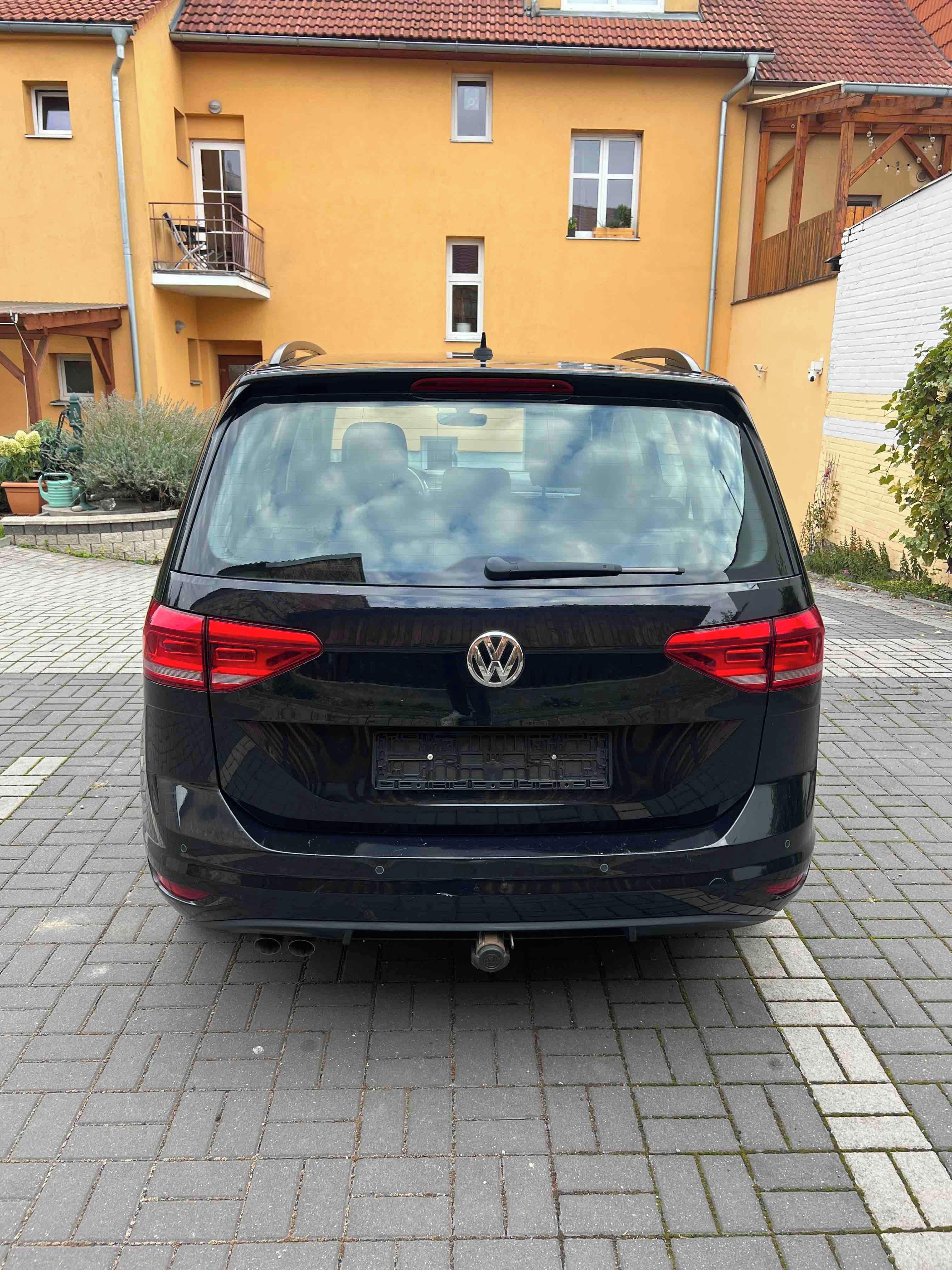 Volkswagen Touran, 2.0TDI 110kw DSG - fotka 6