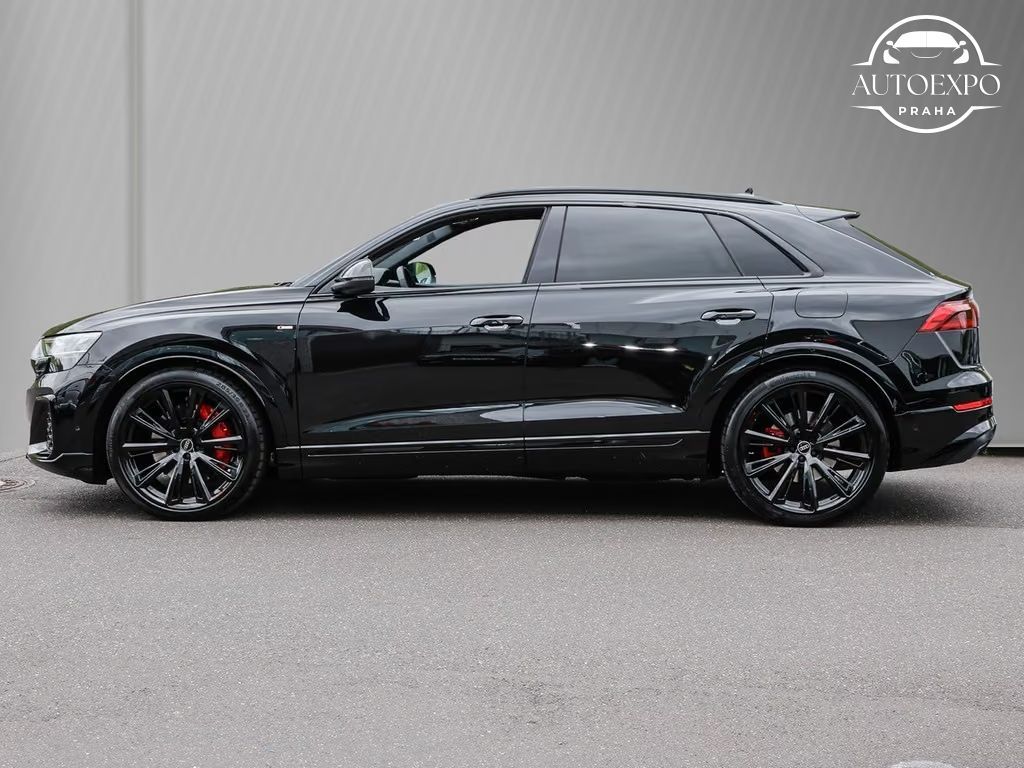 Audi Q8, SUV TFSI e S line Matrix * - fotka 3