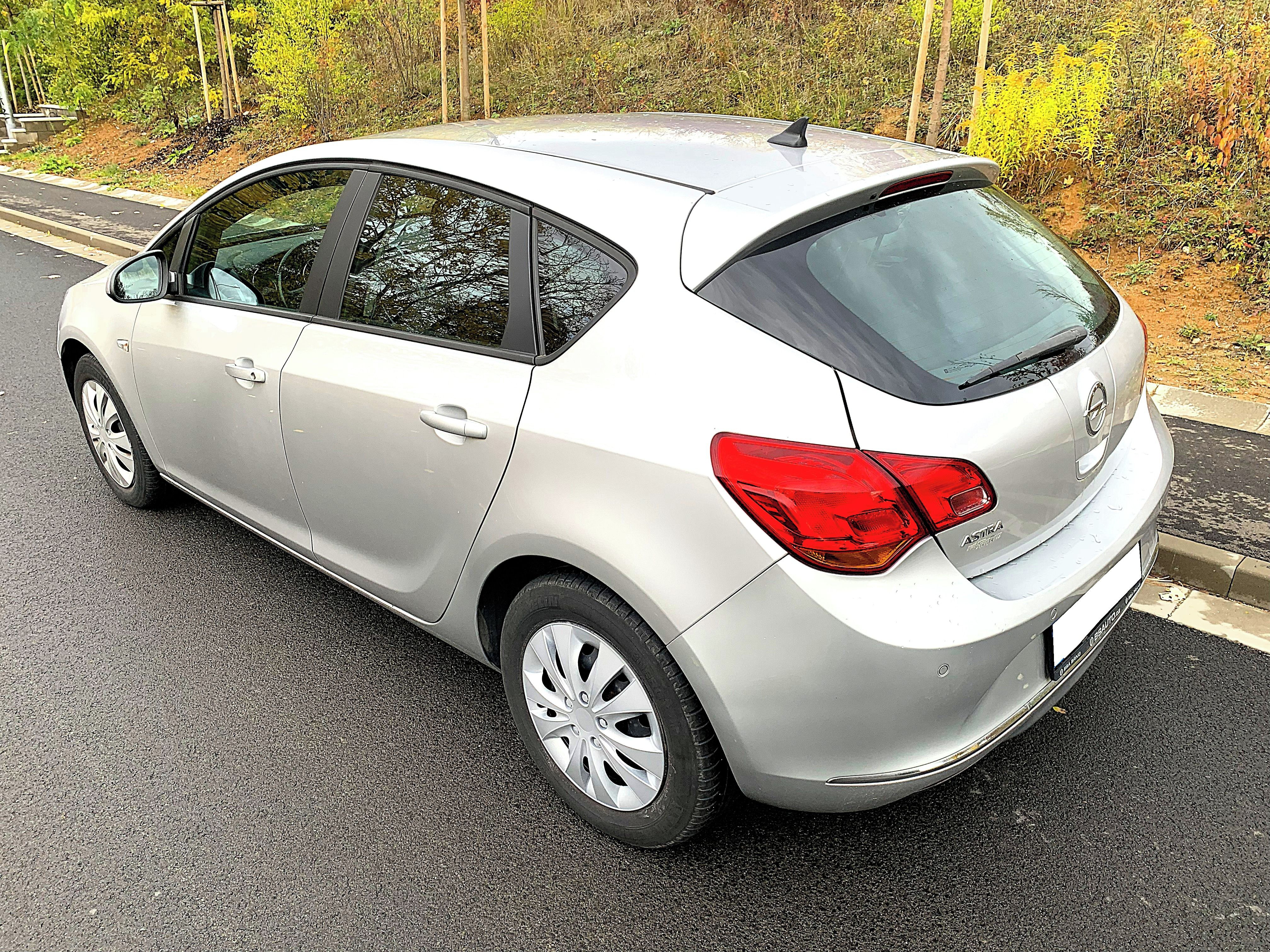 Opel Astra, 1.6, 88 000 km ! automat, ČR - fotka 6