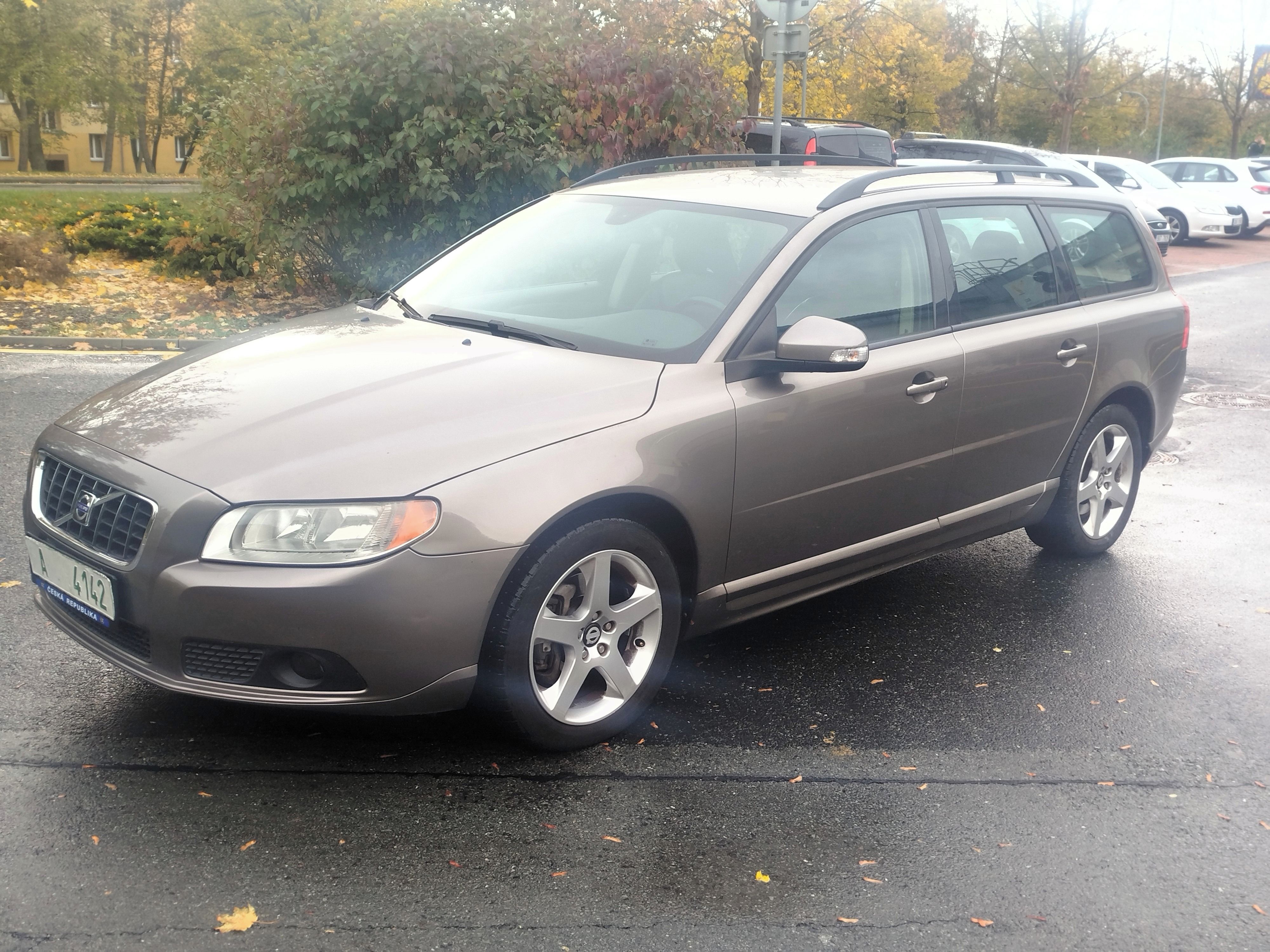 Volvo V70, 2.4 D5, manuál