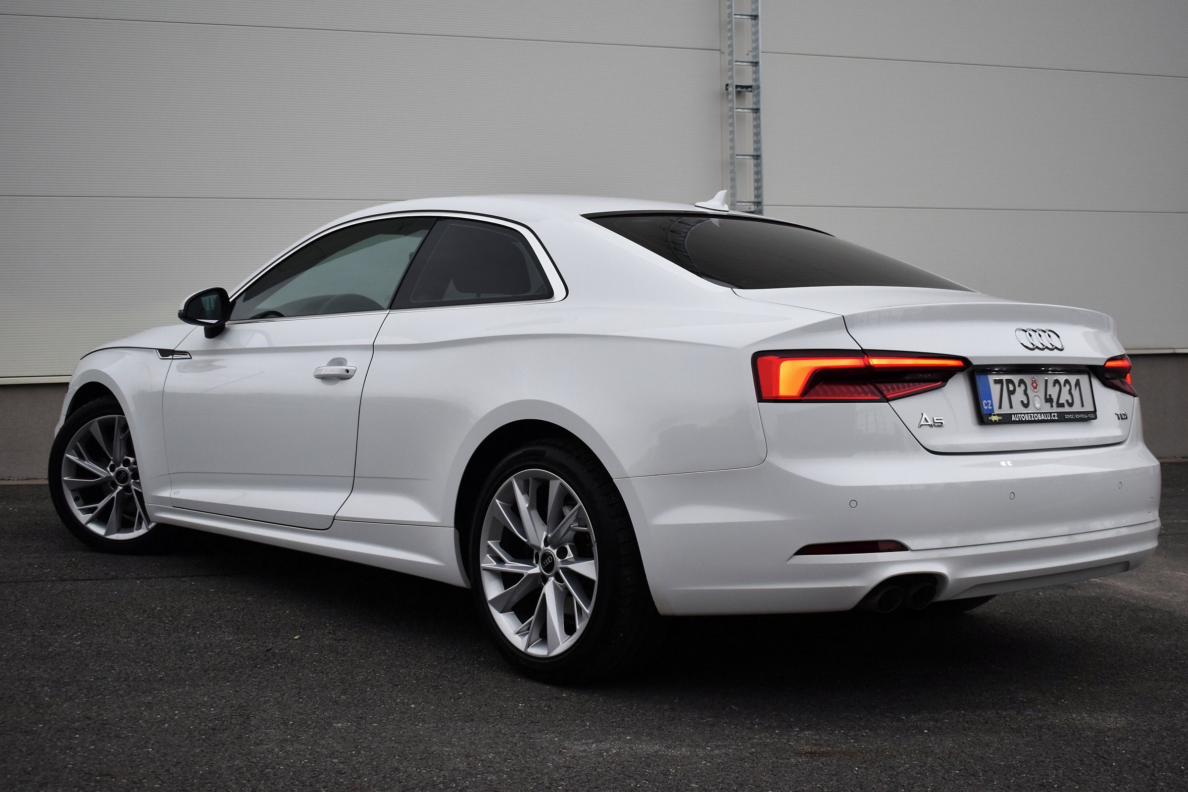 Audi A5, 2.0TDI S-tronic MATRIX CARPLAY - fotka 6