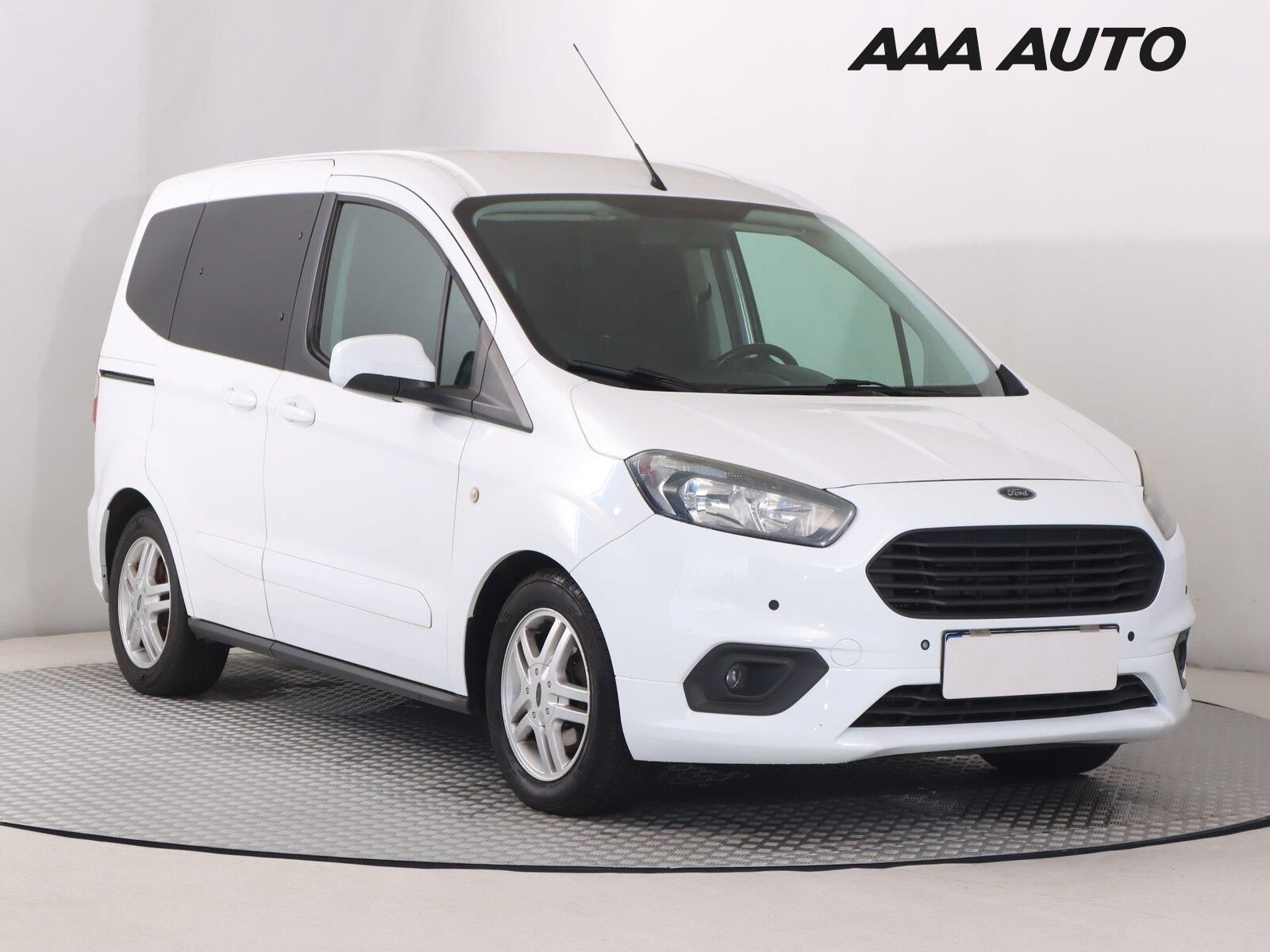 Ford Tourneo Courier, 1.5 TDCI, Trend, 5Míst, ČR