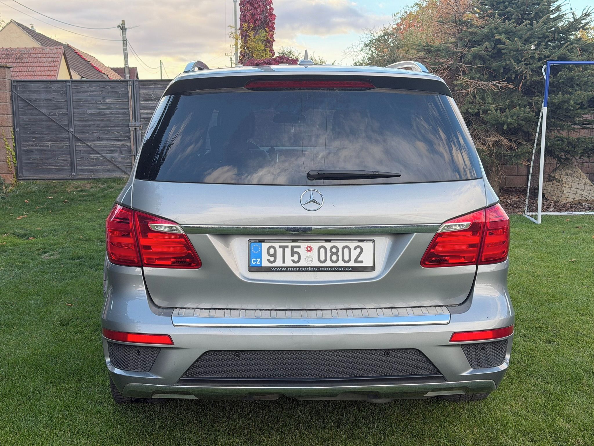 Mercedes-Benz GL, 350 BlueTEC 4MATIC, 2. majitel - fotka 4