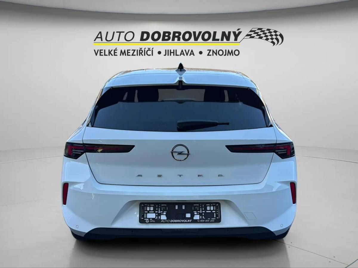 Opel Astra, Edition HB 1.2 TURBO (96kW/130 - fotka 6