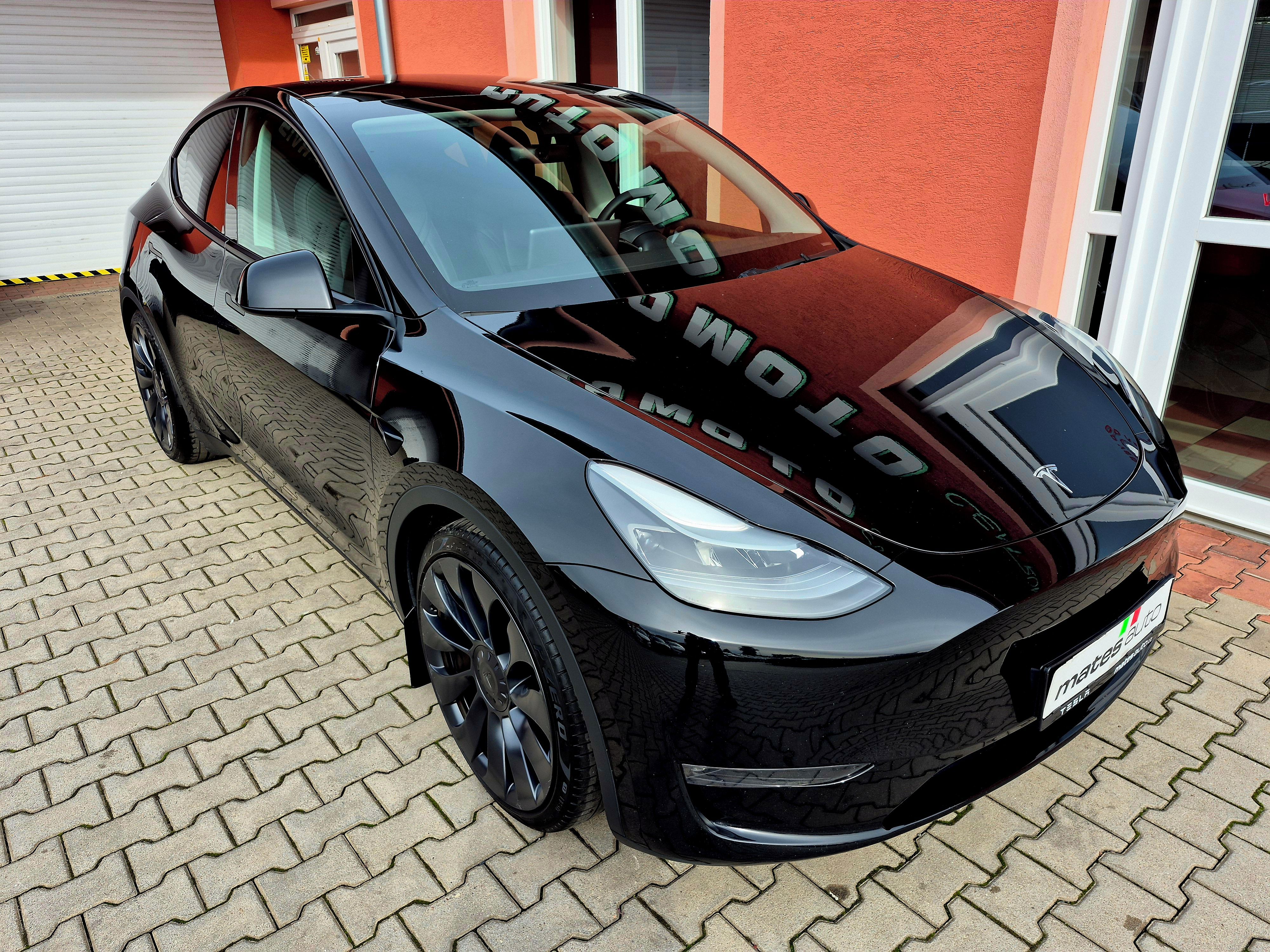 Tesla Model Y, Performance 393 kW DPH TAŽNÉ - fotka 4
