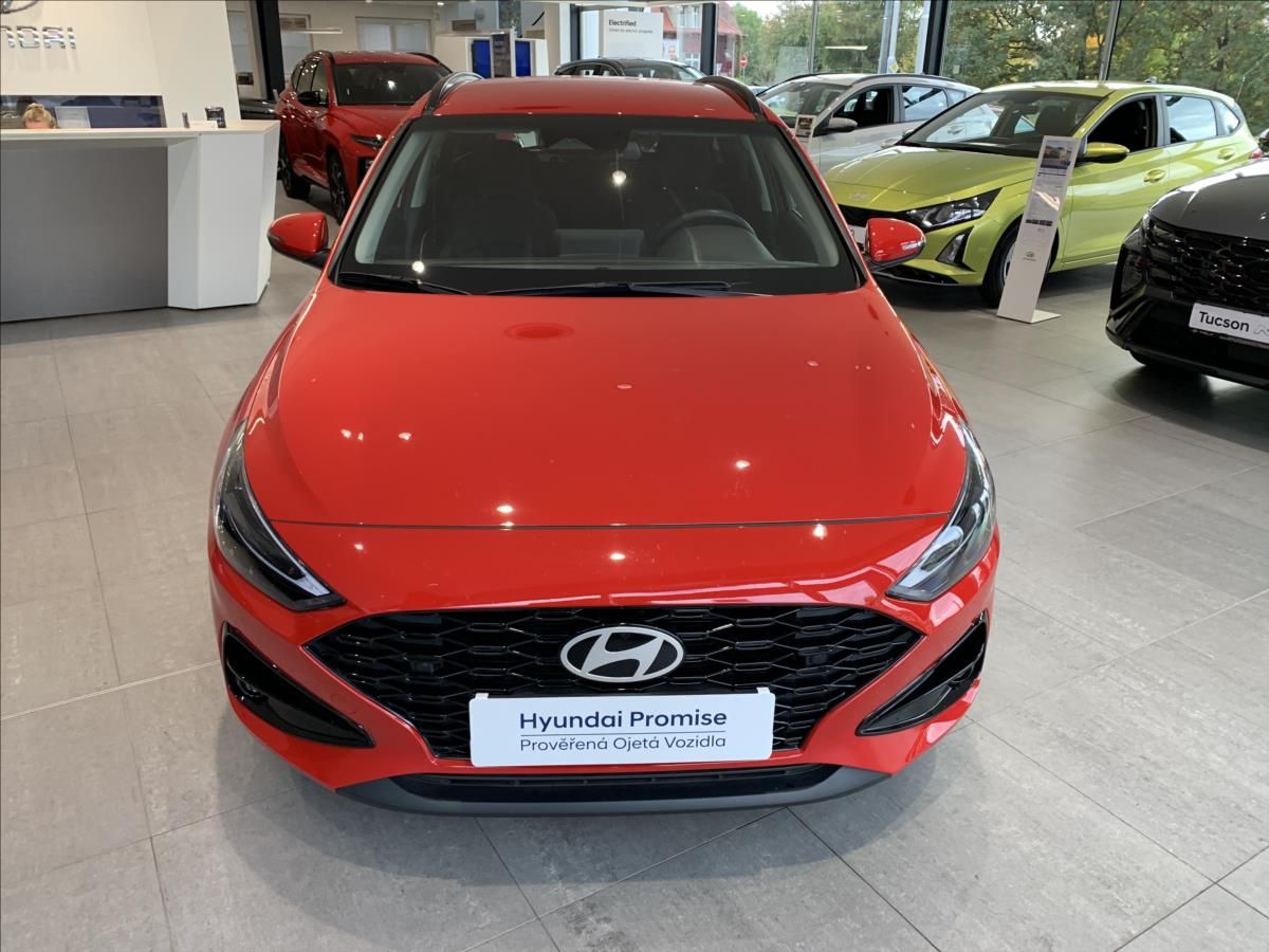 Hyundai i30, 1,5 TGDI 103 kW DCT STYLE - fotka 2