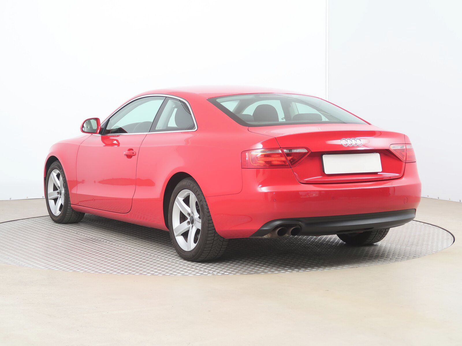 Audi A5, 2.0 TFSI, Automatická klima - fotka 4