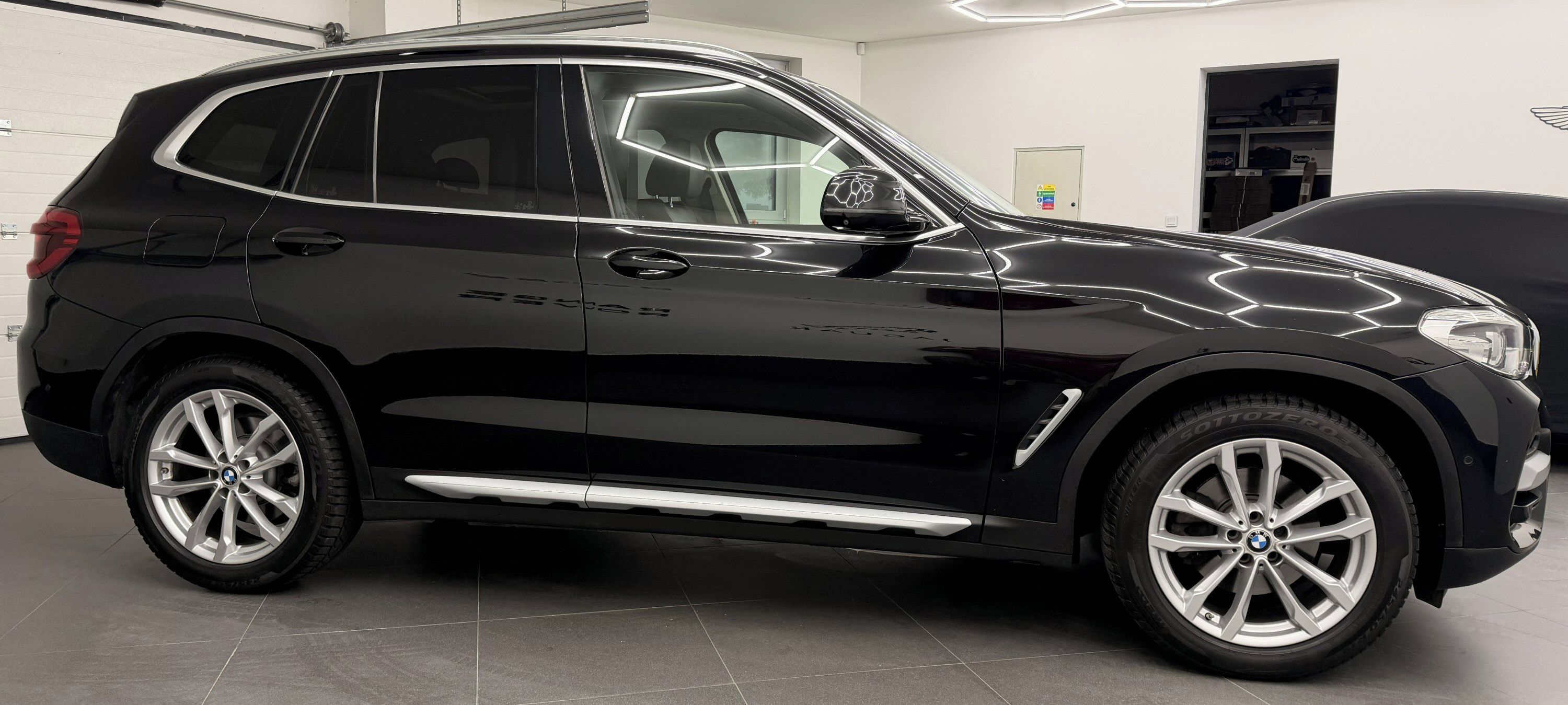 BMW X3, xDrive20d, LED, Head-Up - fotka 6