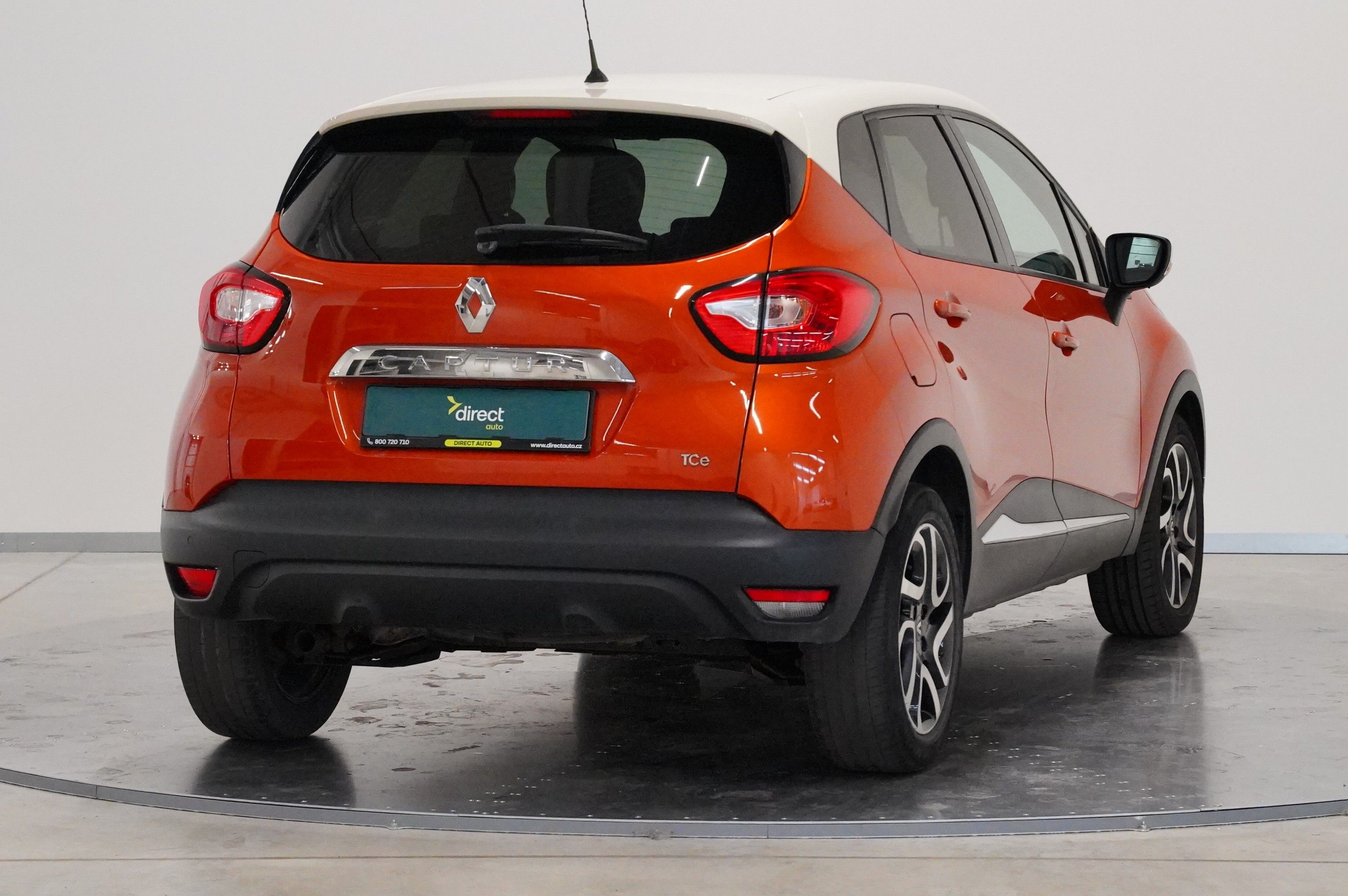 Renault Captur, 1.2 TCe 88 kW Automat - fotka 2
