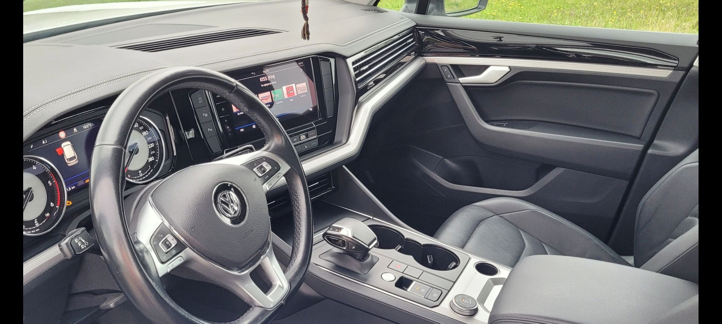 Volkswagen Touareg, VW TOUAREG 3.O TDI 170KW 4X4 - fotka 6