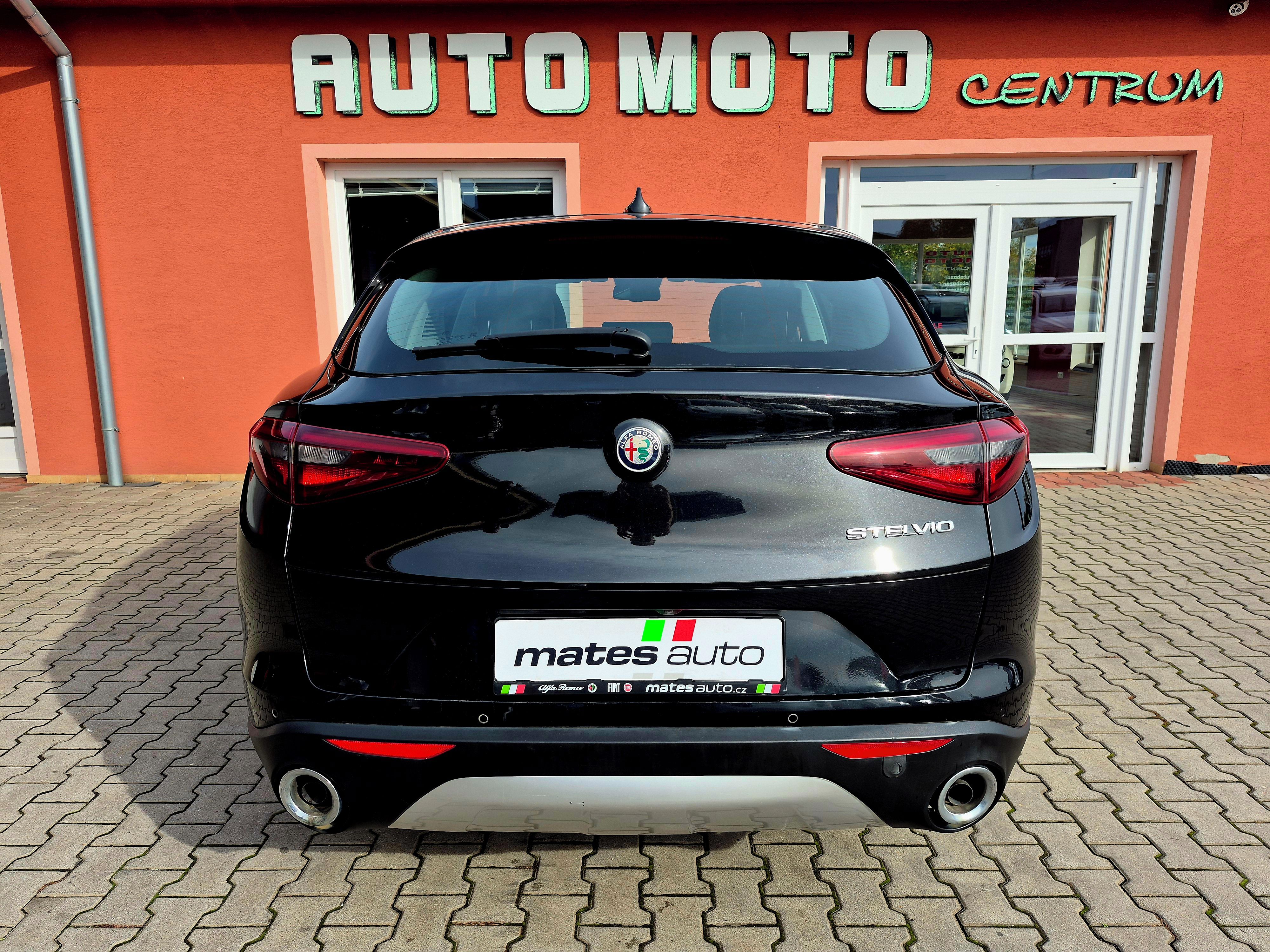 Alfa Romeo Stelvio, 2.2 JTDM Super 132 kW - fotka 5