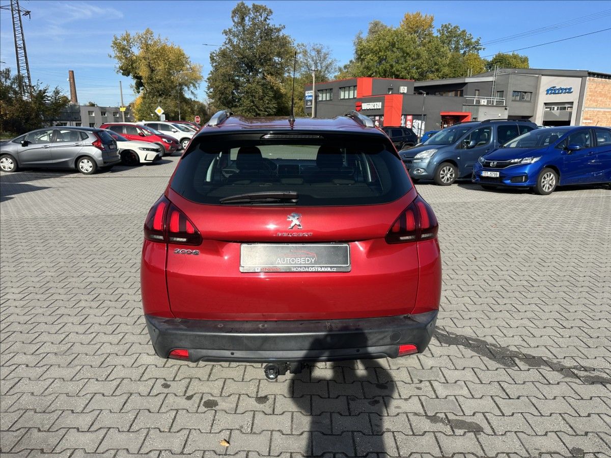 Peugeot 2008, 1,2 PureTech GT Line, 96kW - fotka 4