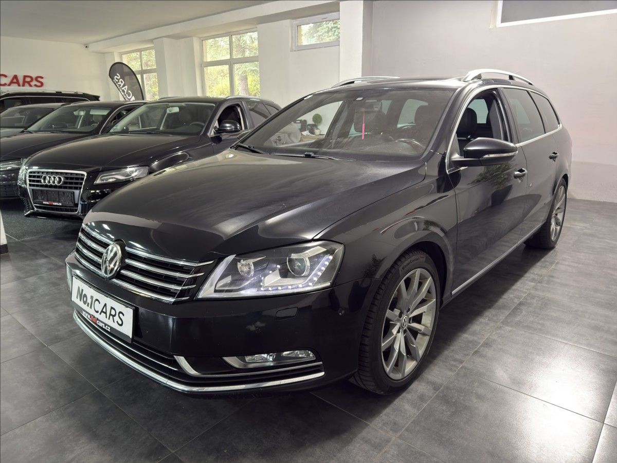 Volkswagen Passat, 2,0   TDI DSG 4X4 HIGHLINE ACC - fotka 3