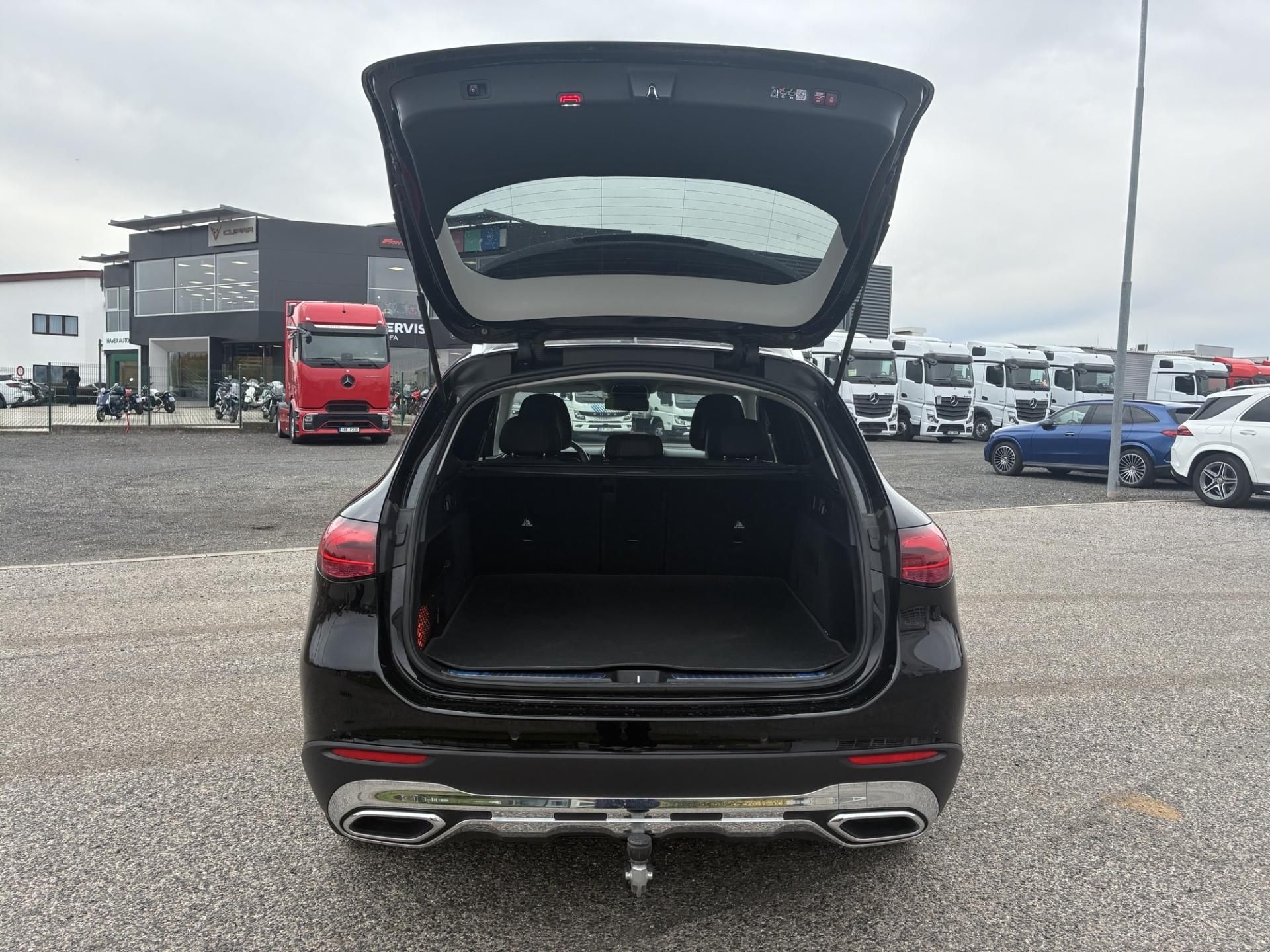 Mercedes-Benz GLC, 200d 4MATIC - fotka 5