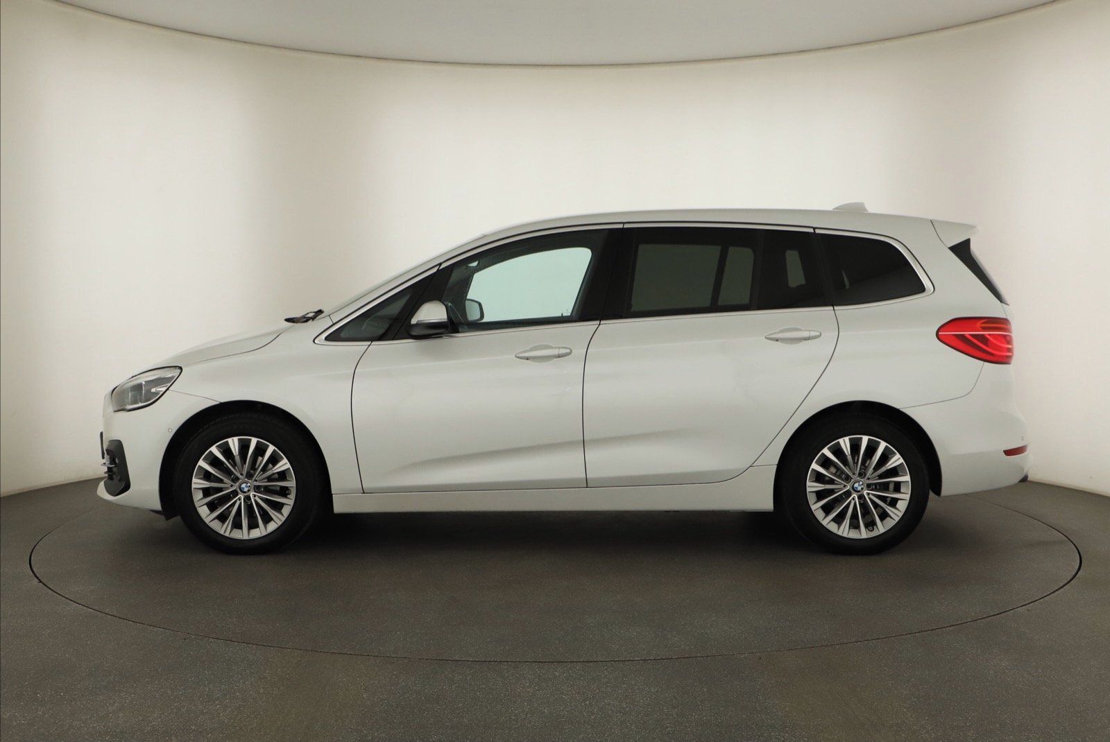 BMW Řada 2, 216d Gran Tourer, Automat - fotka 3