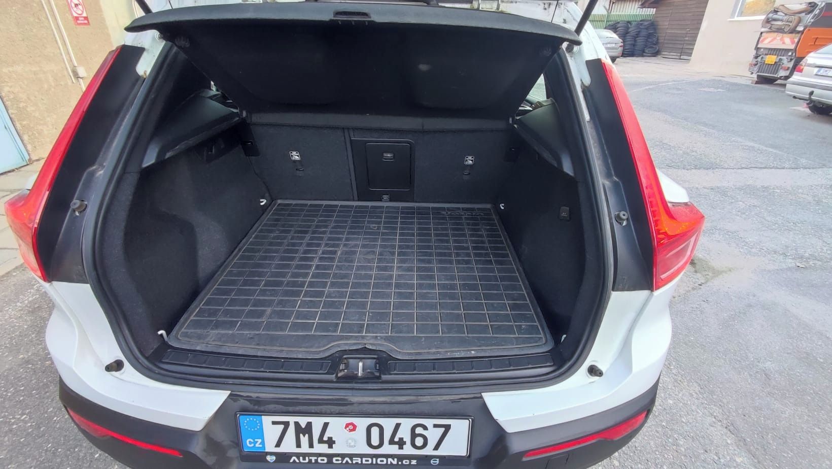 Volvo XC40, Volvo XC40 T3 Momentum | 120 k - fotka 6