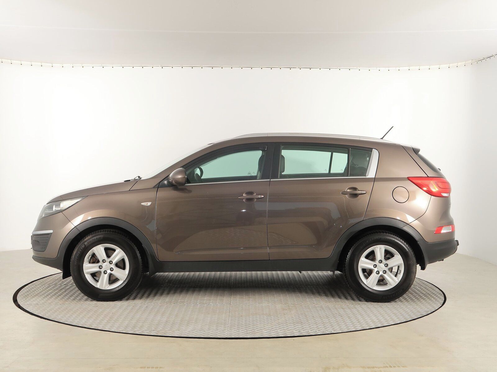 Kia Sportage, 1.6 GDI - fotka 3