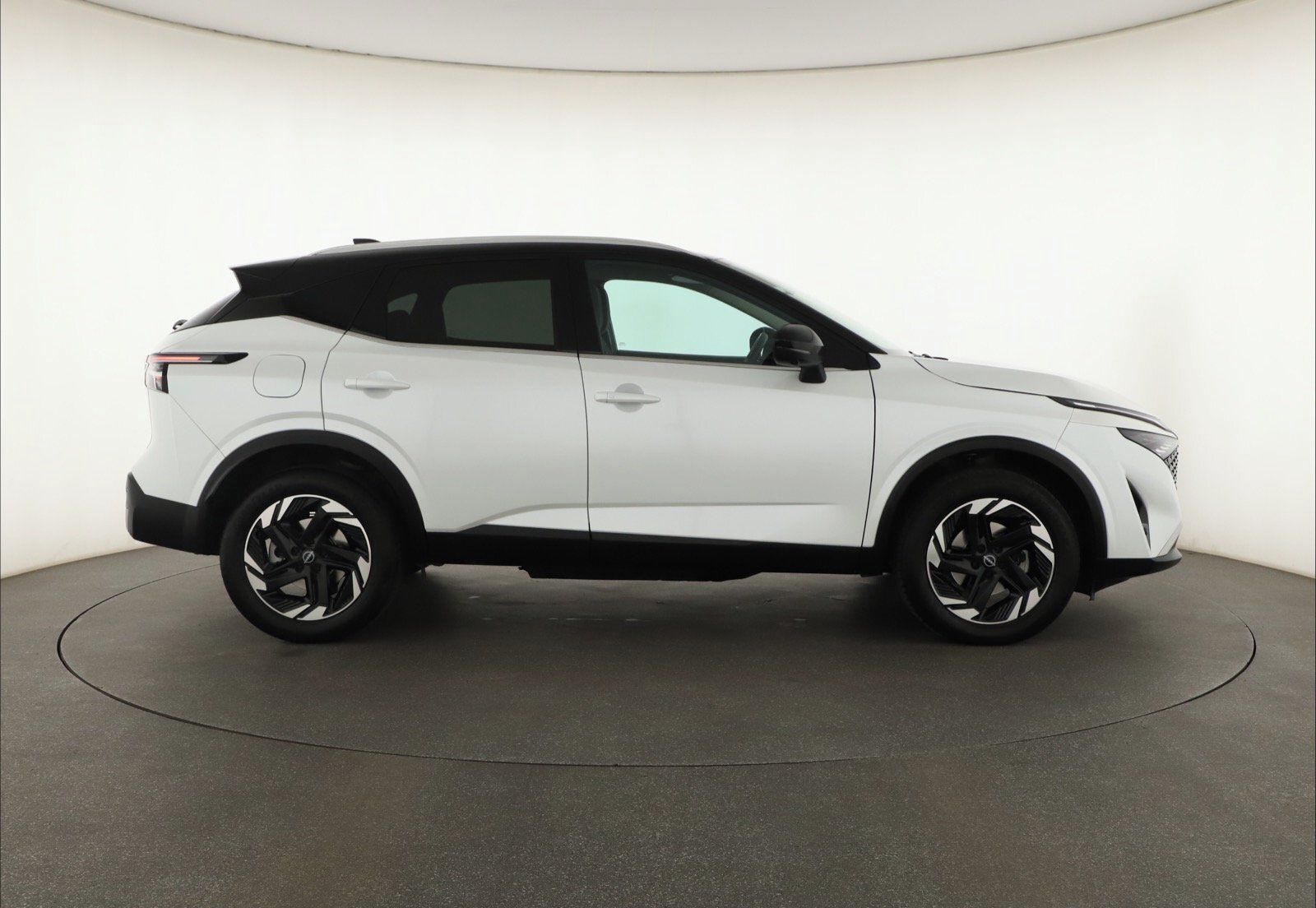 Nissan Qashqai, 1.3 DIG-T MHEV, N-Connecta - fotka 6