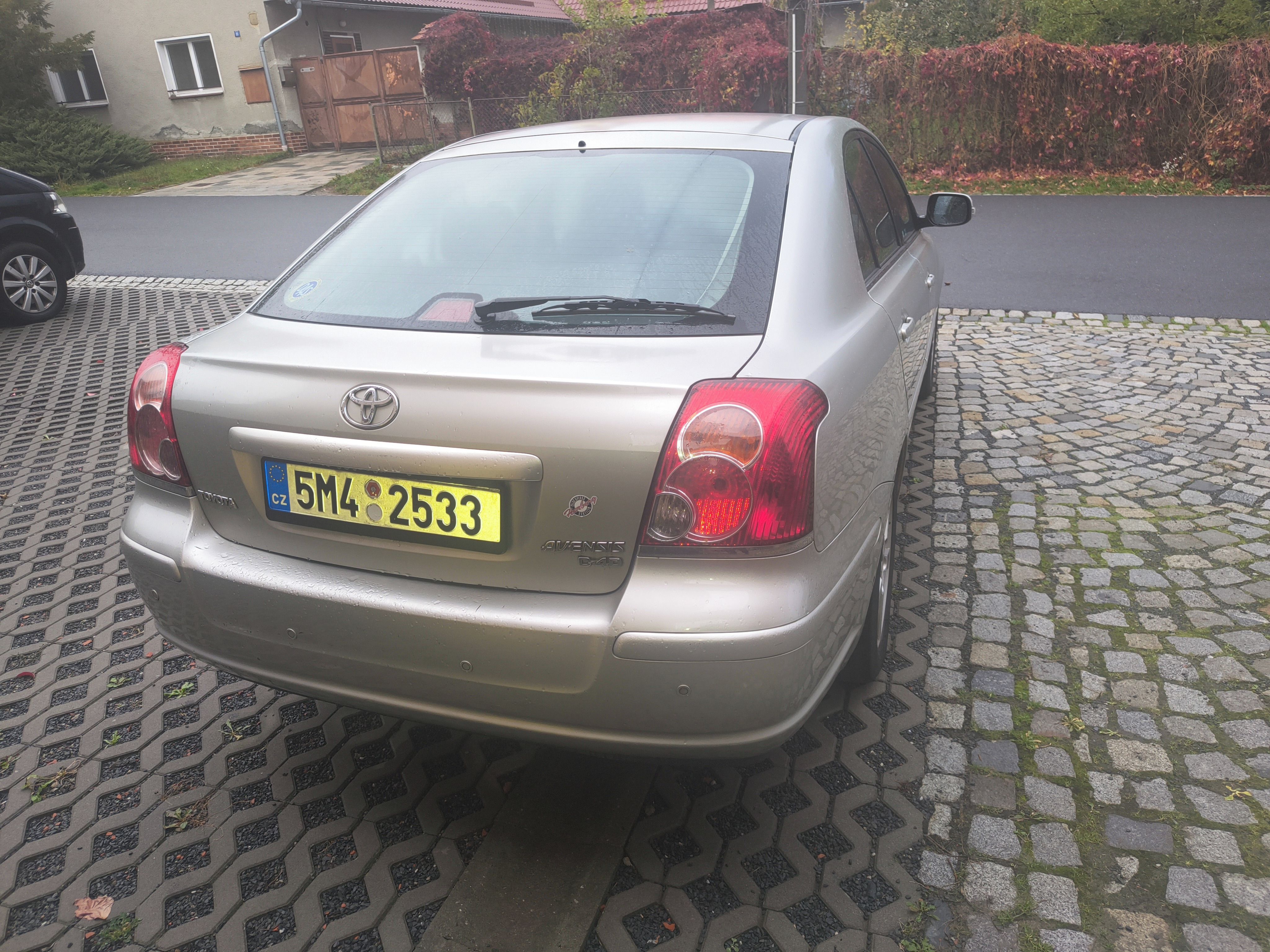 Toyota Avensis, 2,0 93kw - fotka 4