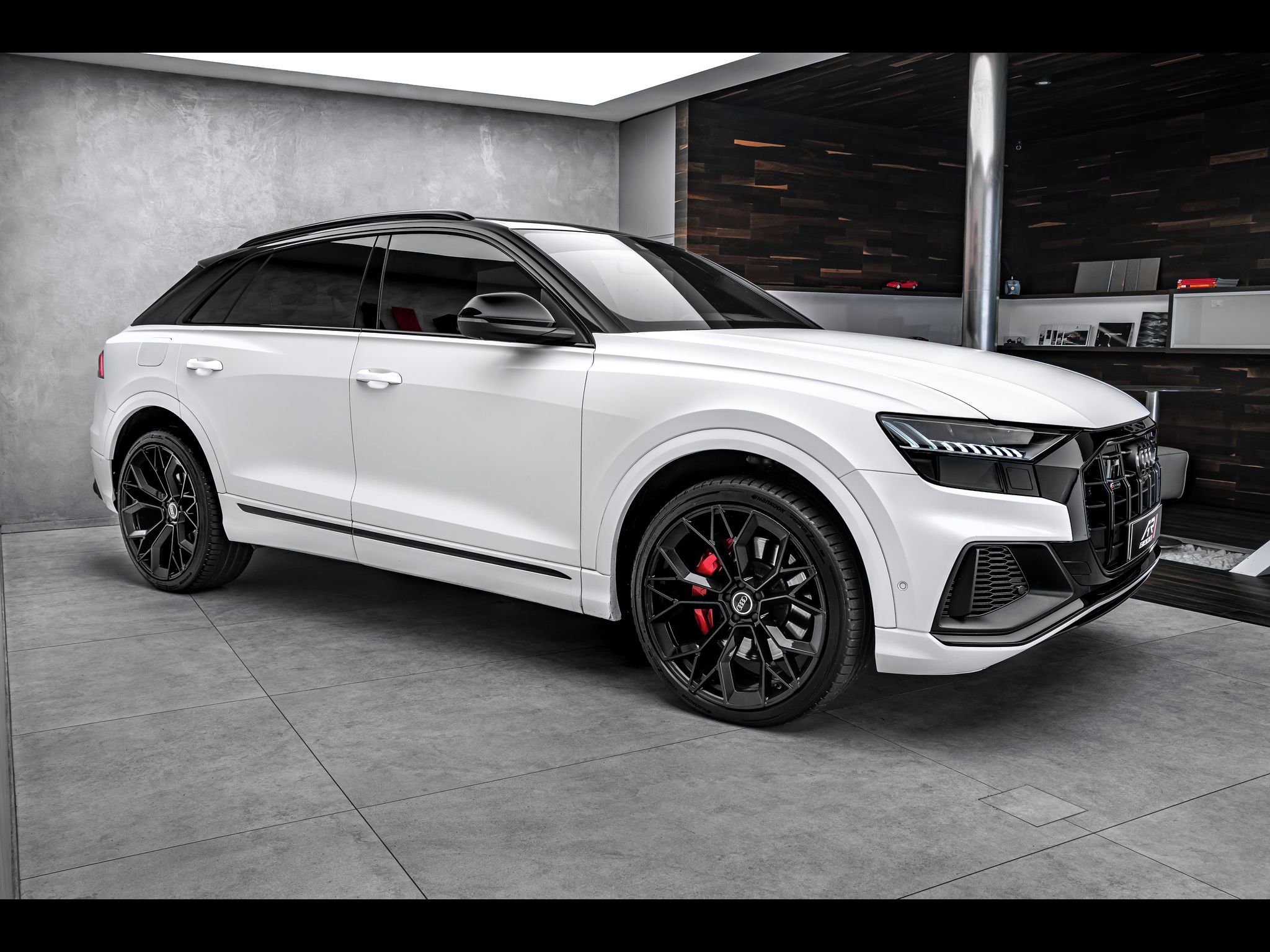 Audi SQ8, 4,0TDI Pano Masáže Nezávislé - fotka 6