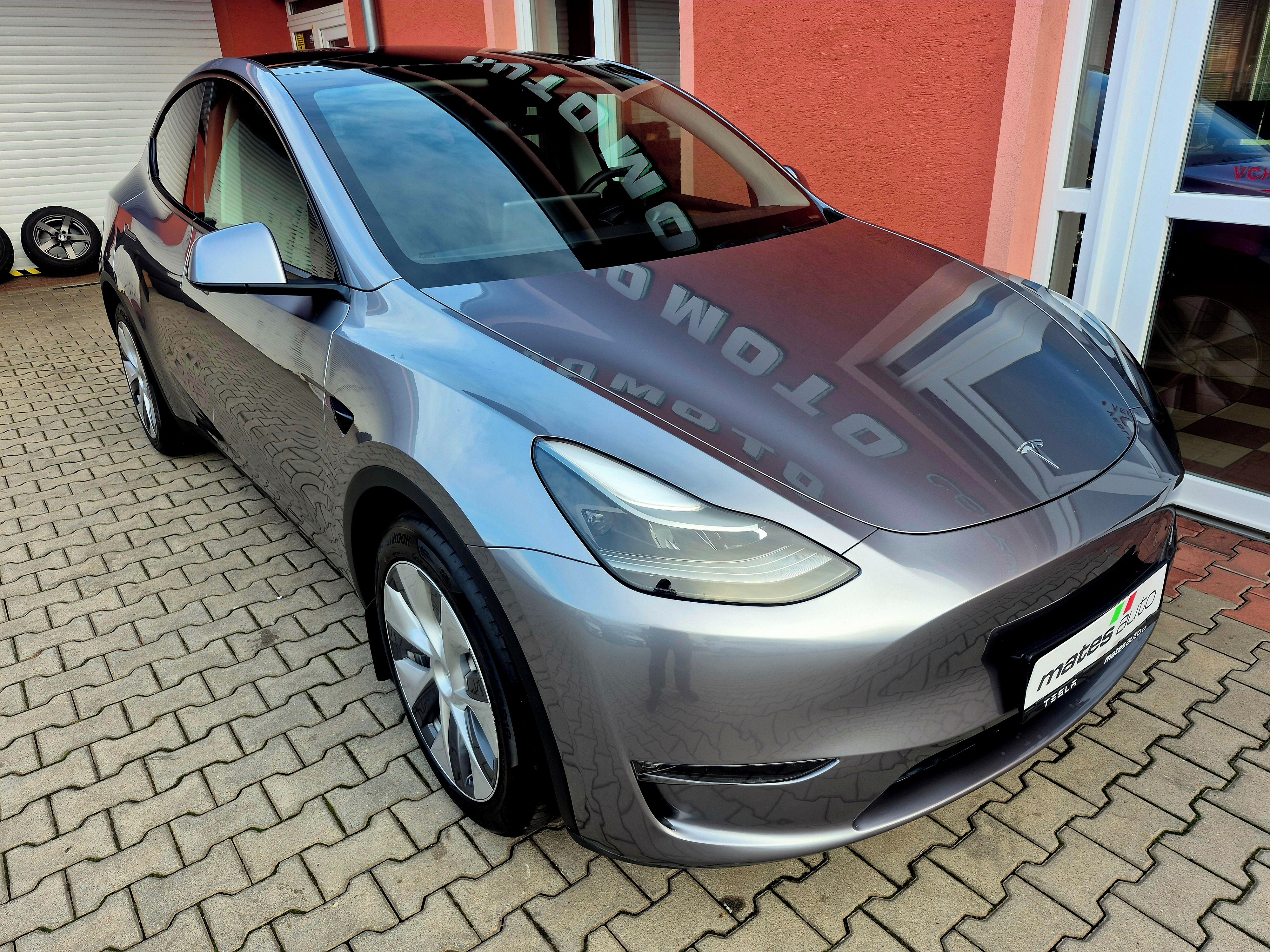 Tesla Model Y, L.R Dual M. DPH TAŽNÉ - fotka 4